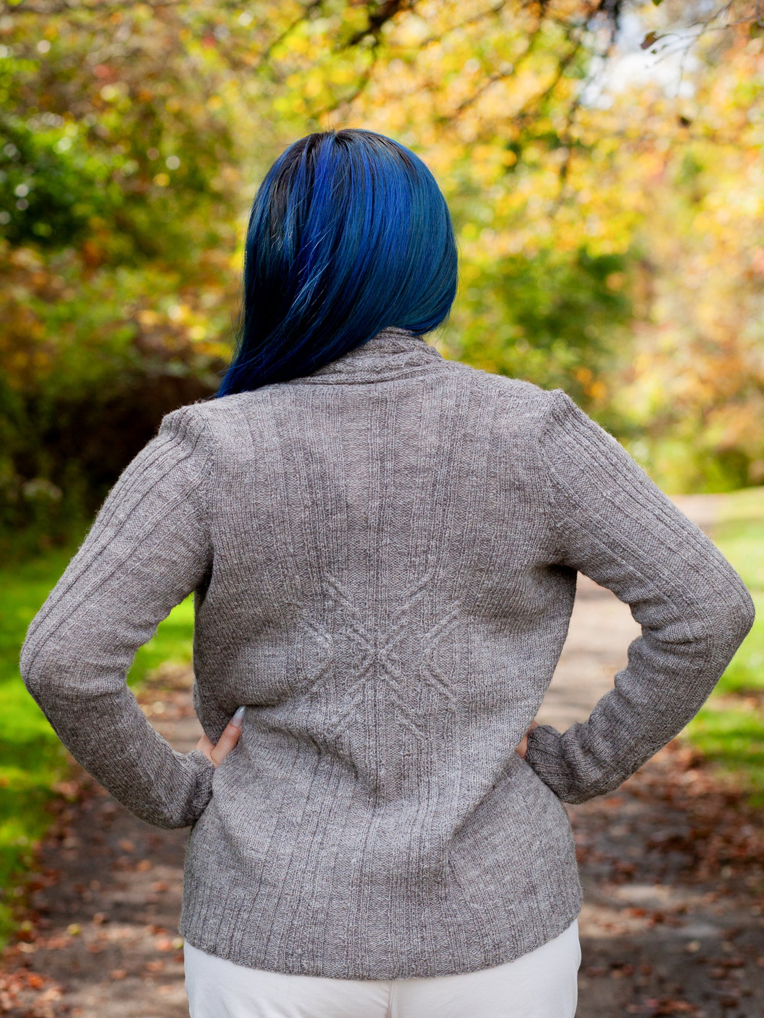 405 Lex Cardigan <br/><small>knitting pattern</small>