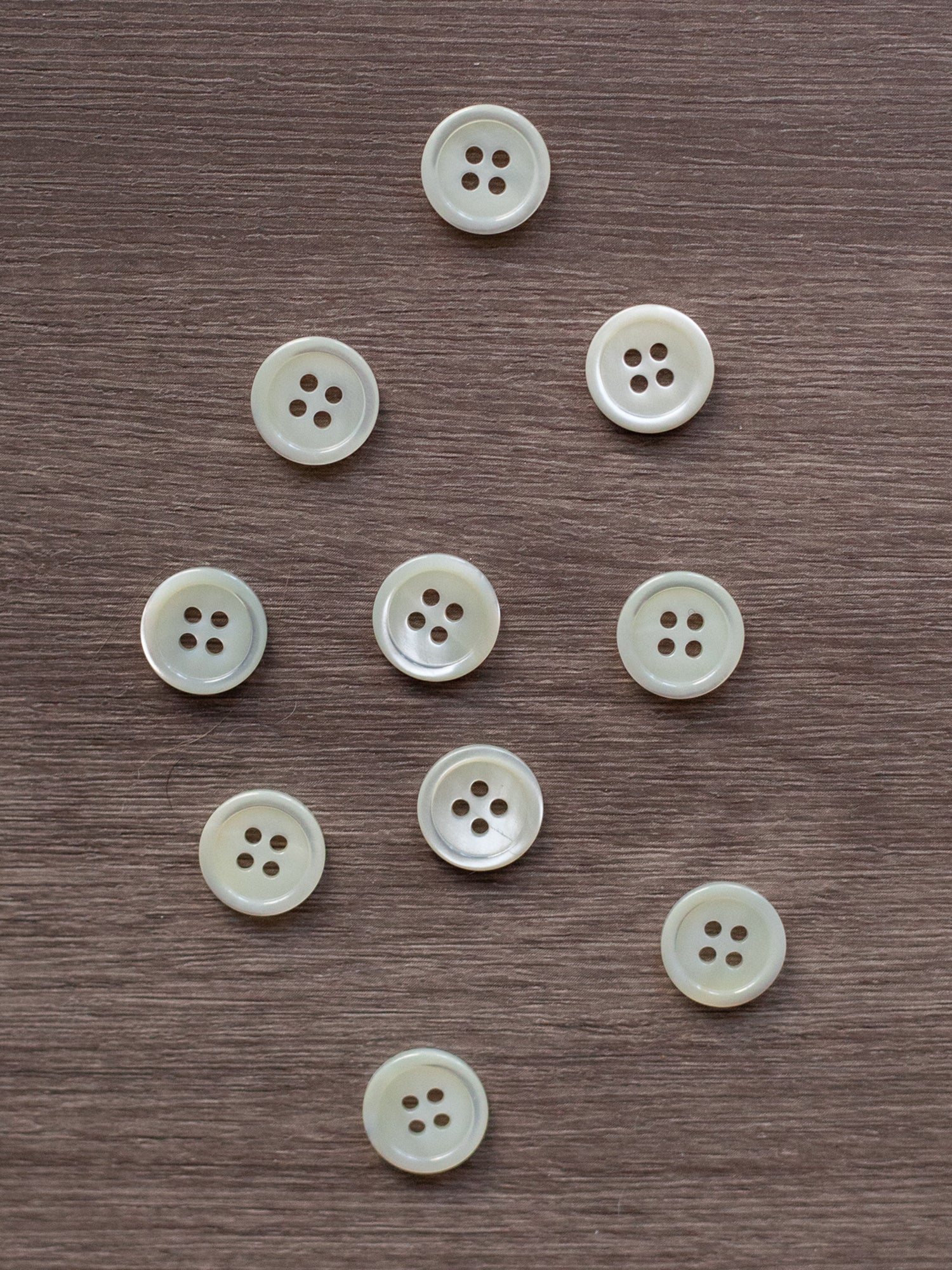 Alice <br/><small>15mm Shell Button</small>