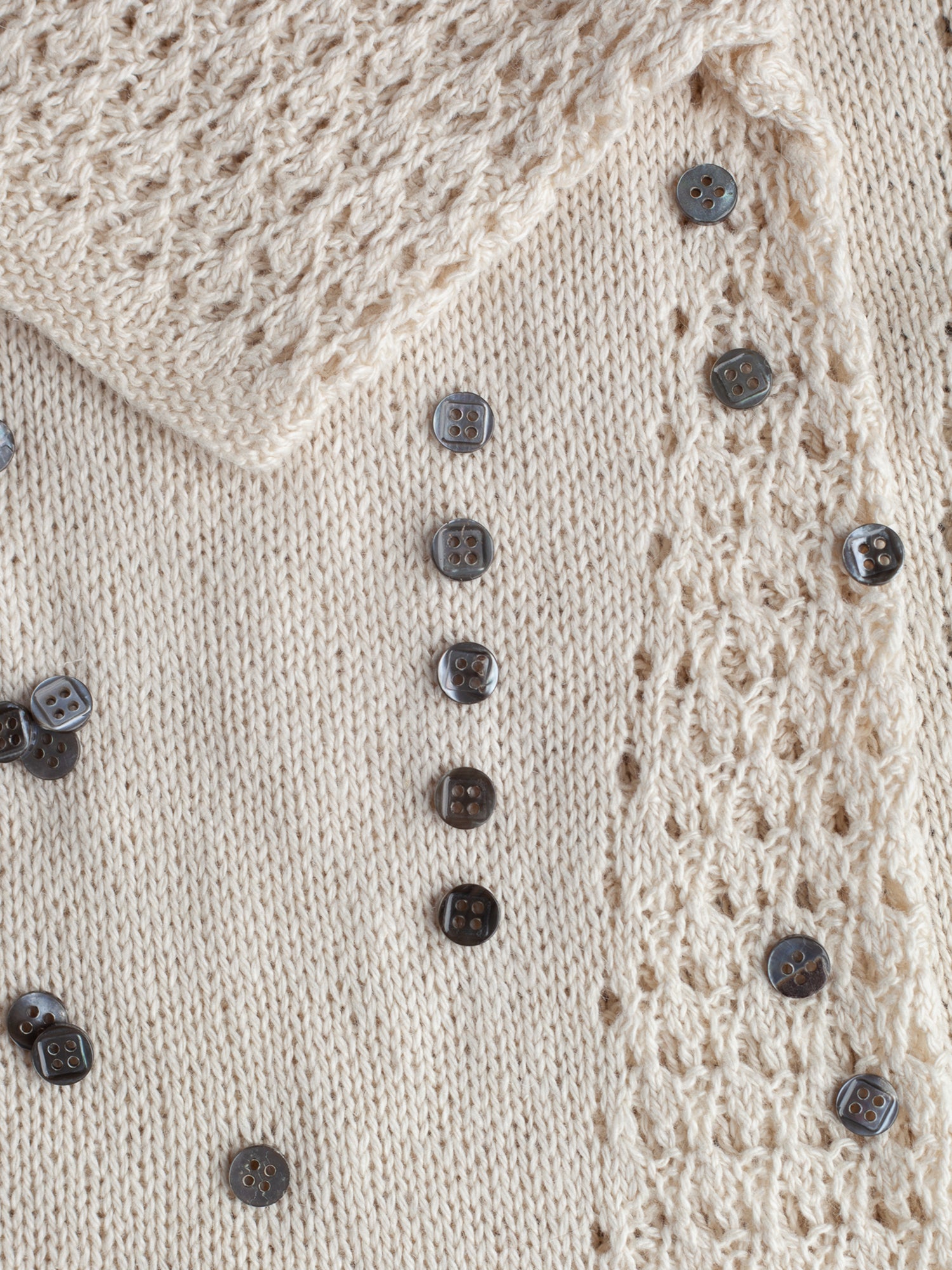 Barb  <br/><small>13mm Mother of Pearl Button Set</small>