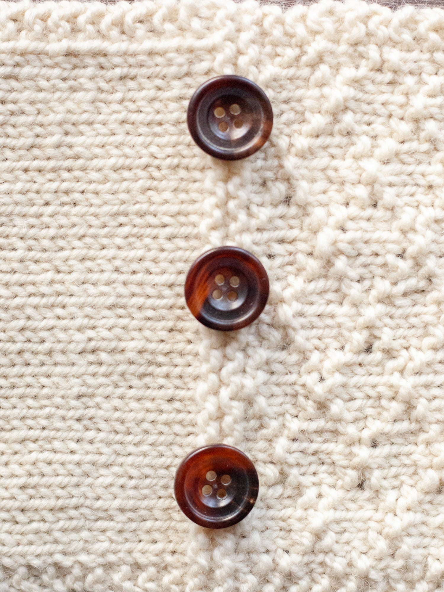 Alena <br/><small>19mm Horn Button</small>