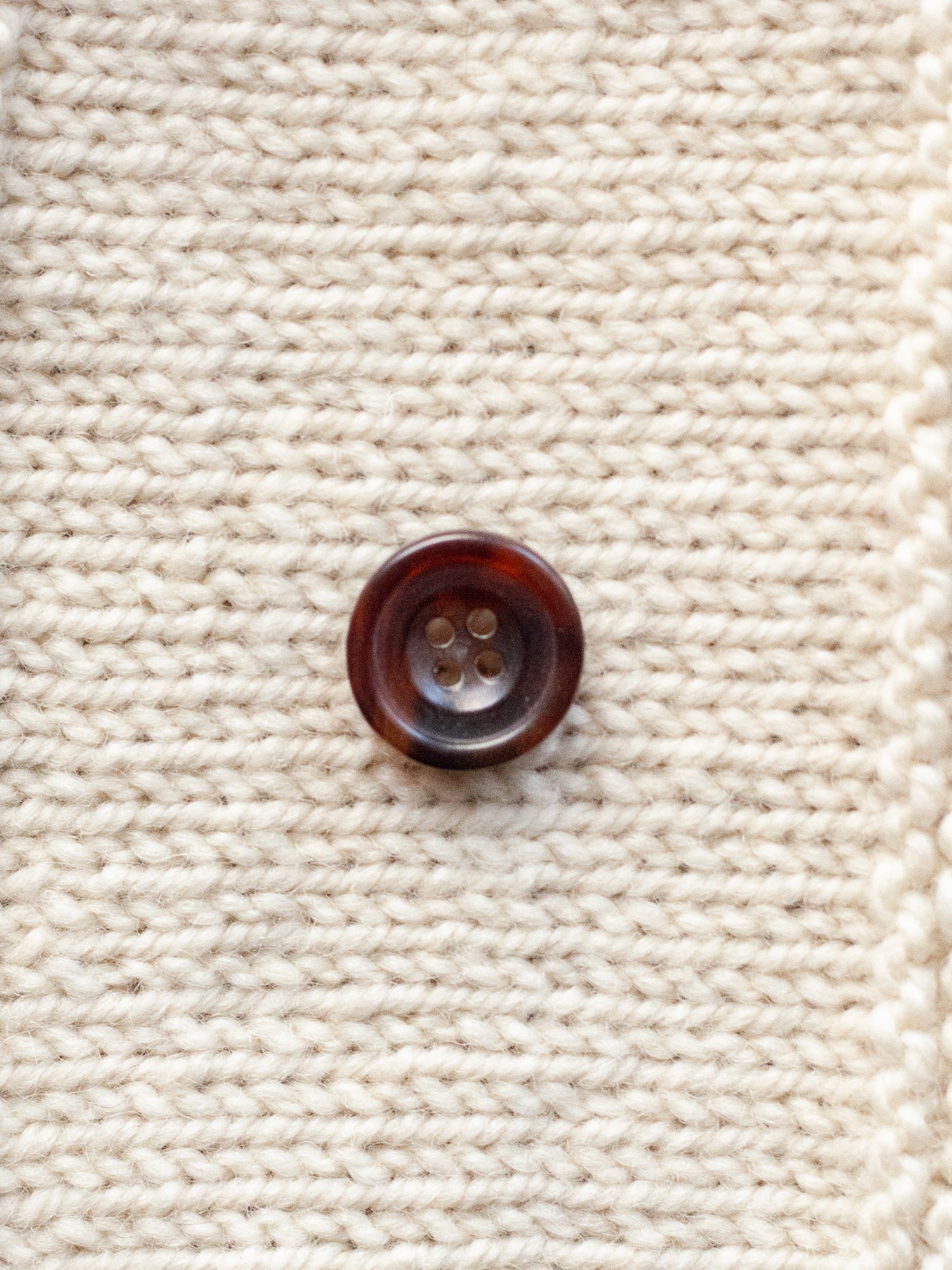 Alena <br/><small>19mm Horn Button</small>