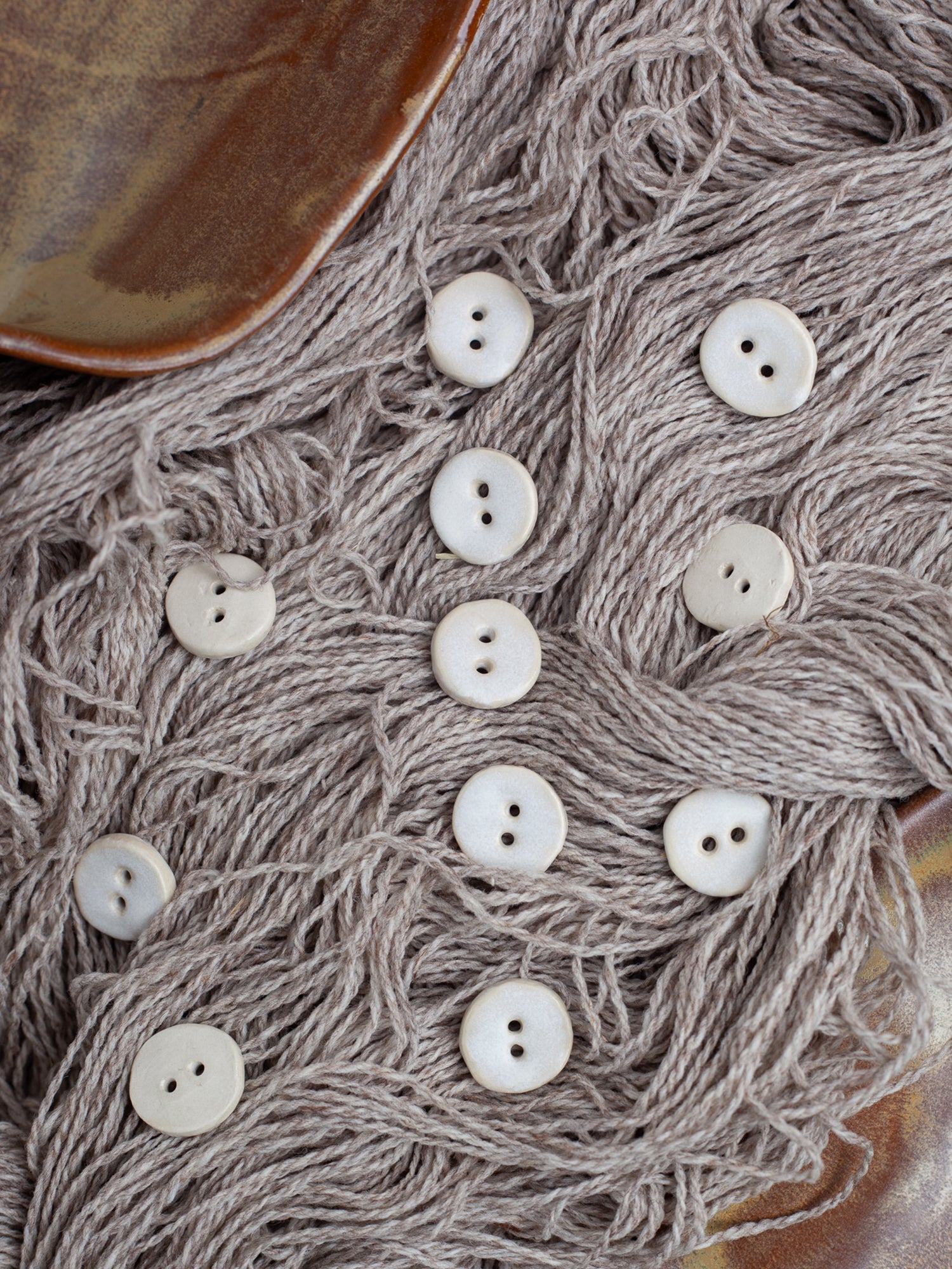 Alabaster <br/><small>23mm Ceramic Linda's Button</small>