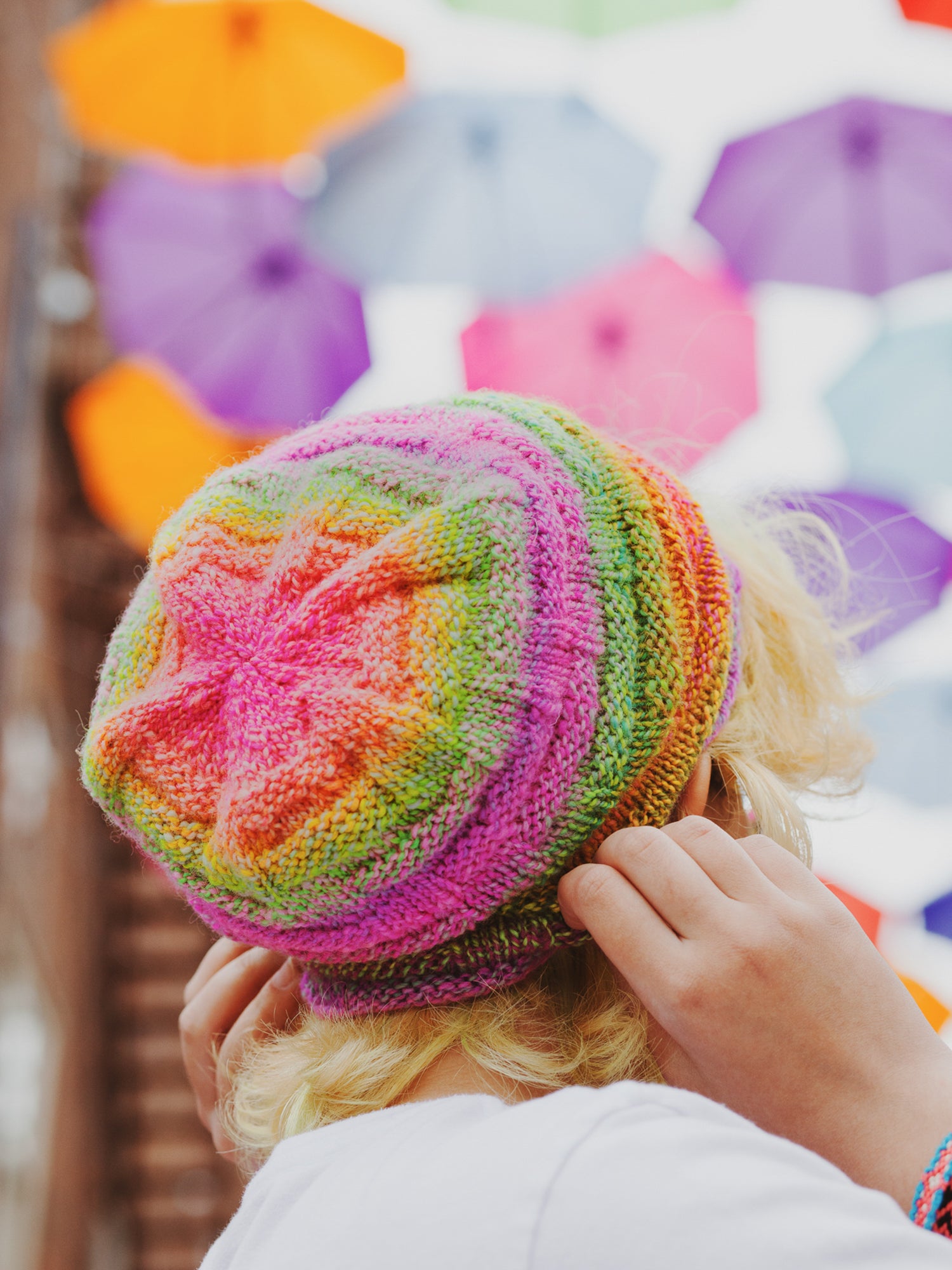 Squish Me Hat <br/><small>knitting pattern</small>