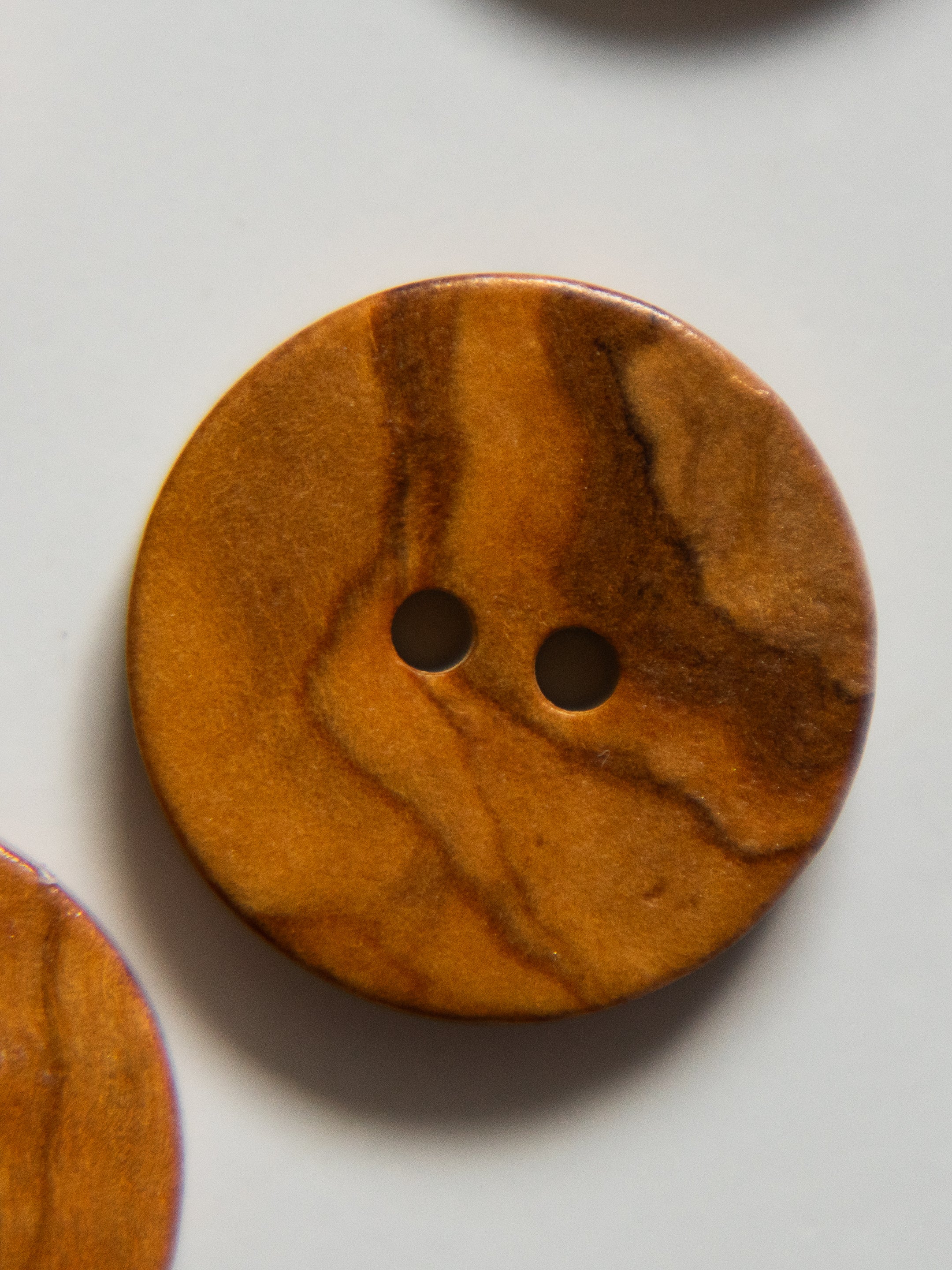 Bentley <br/><small>20mm Wood Button</small>