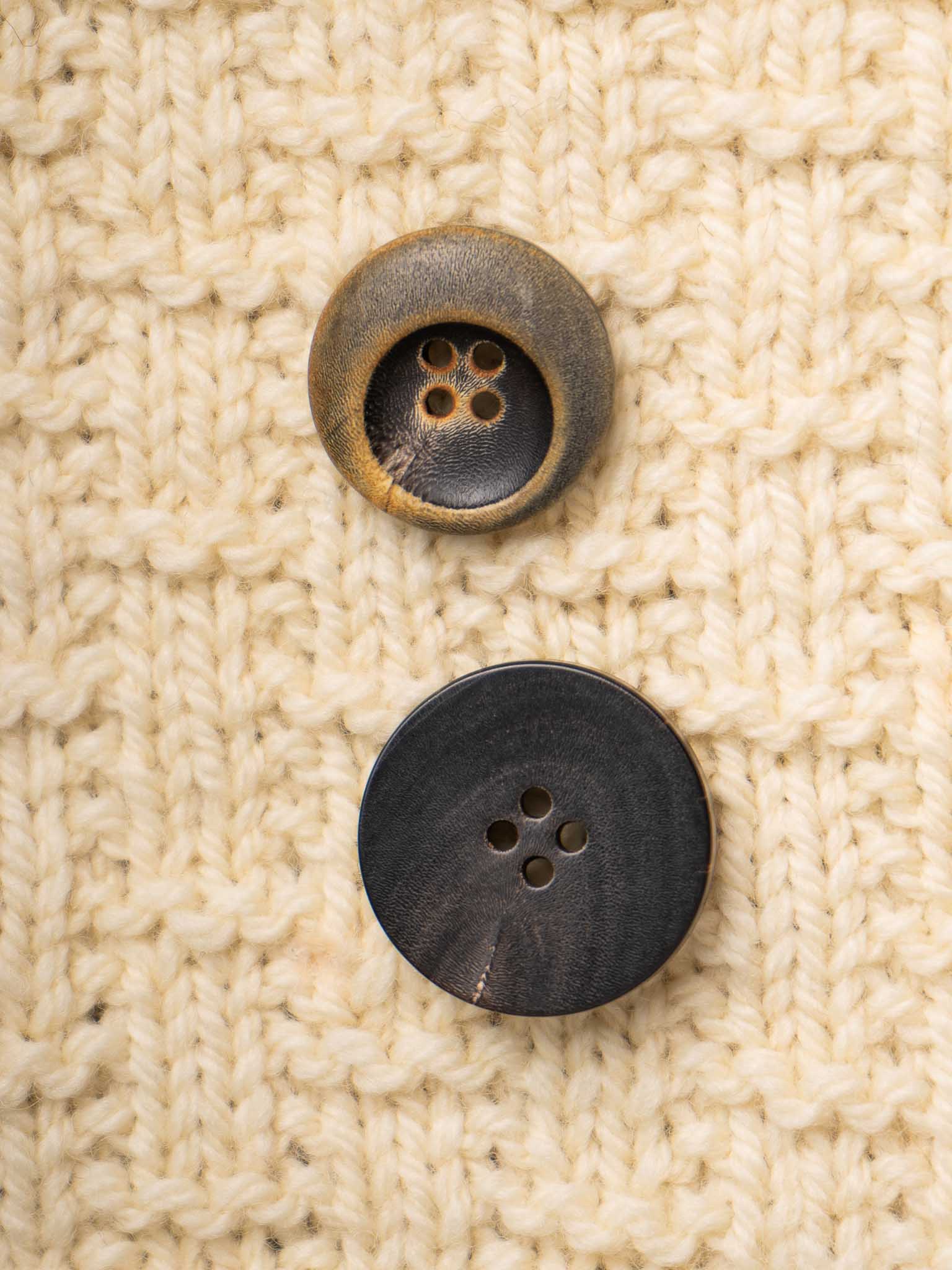 Black Coffee<br/><small>15 - 25mm Horn Button</small>