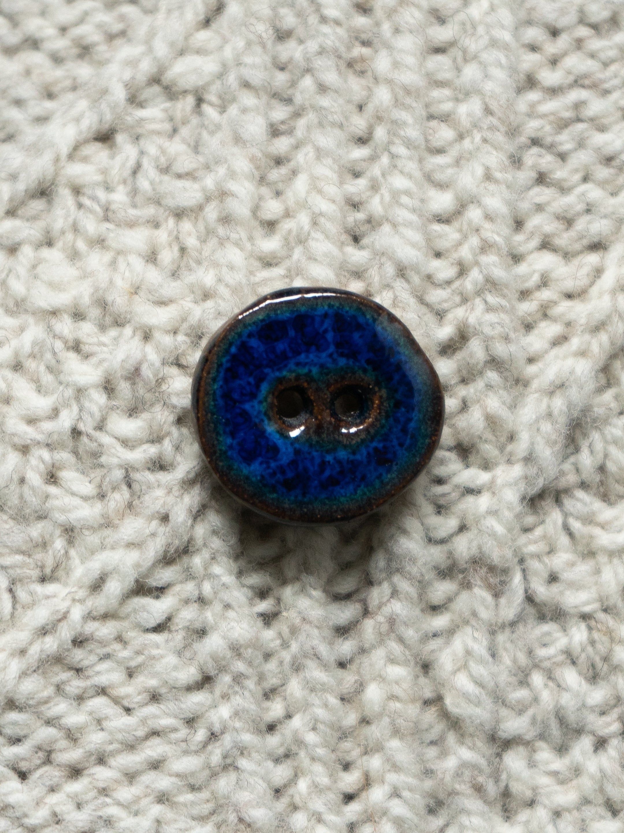 Blue Surf <br/><small>23mm Ceramic Linda's Button</small>