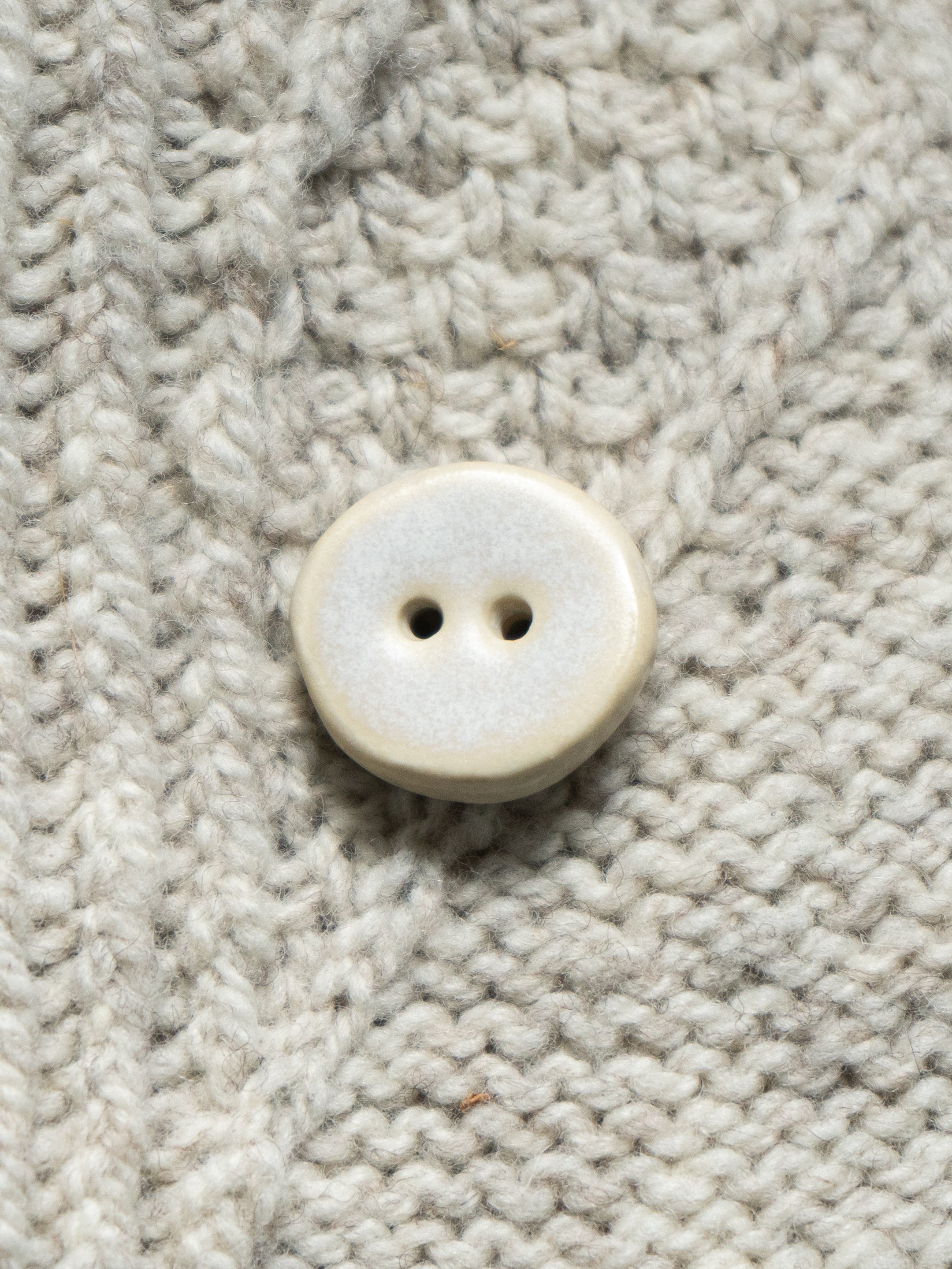 Alabaster <br/><small>23mm Ceramic Linda's Button</small>