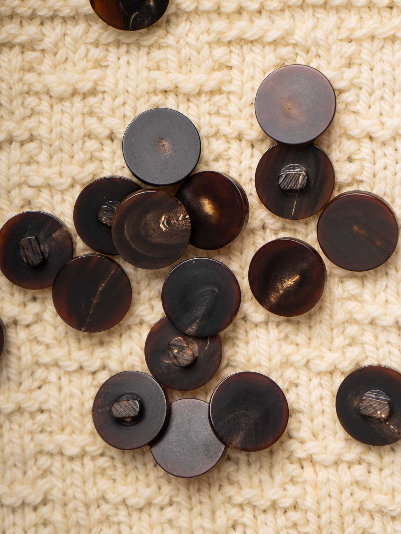 Cherry <br/><small>18mm Horn Button</small>