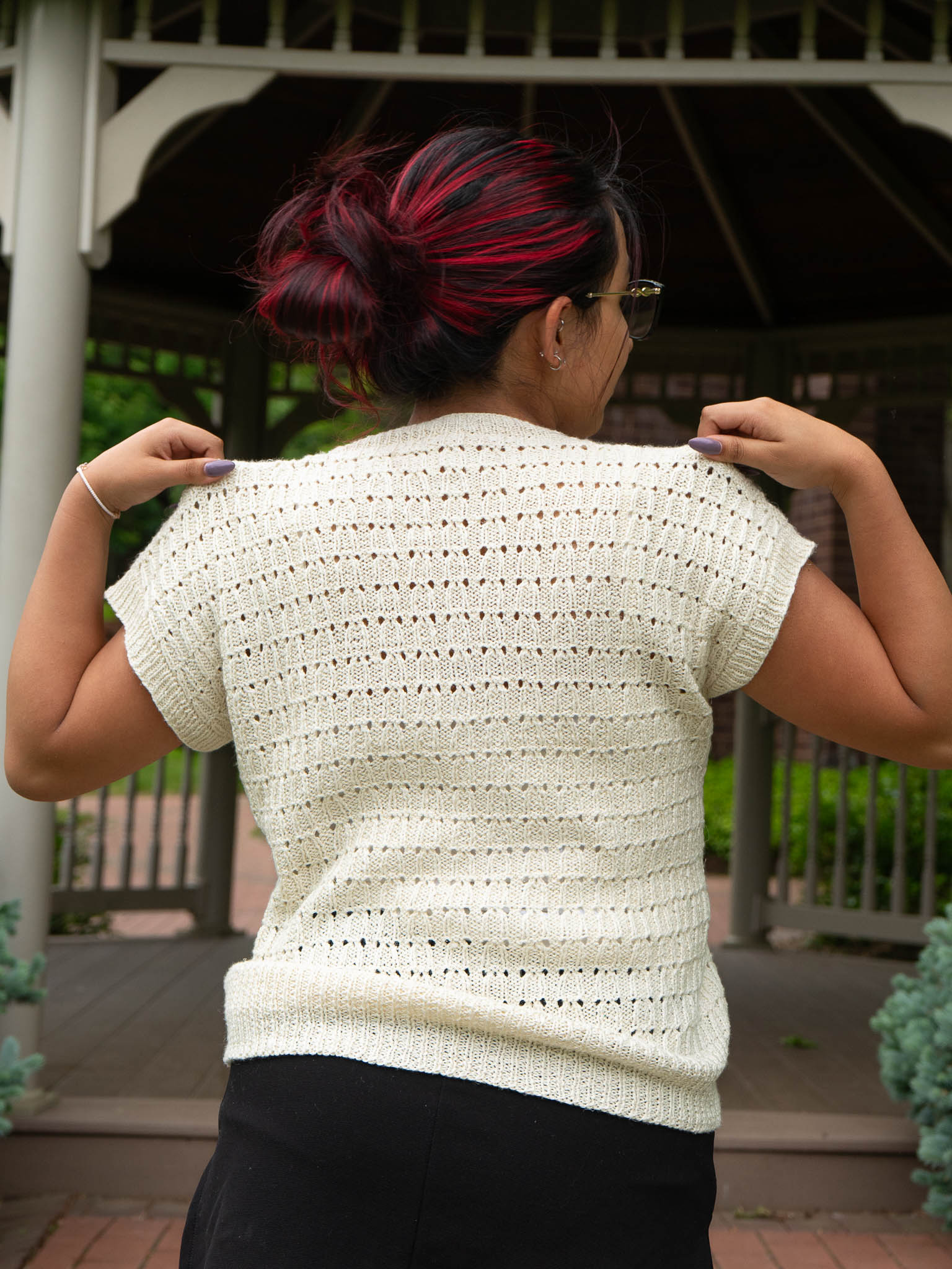 Djinny <br/><small>sweater knitting pattern</small>