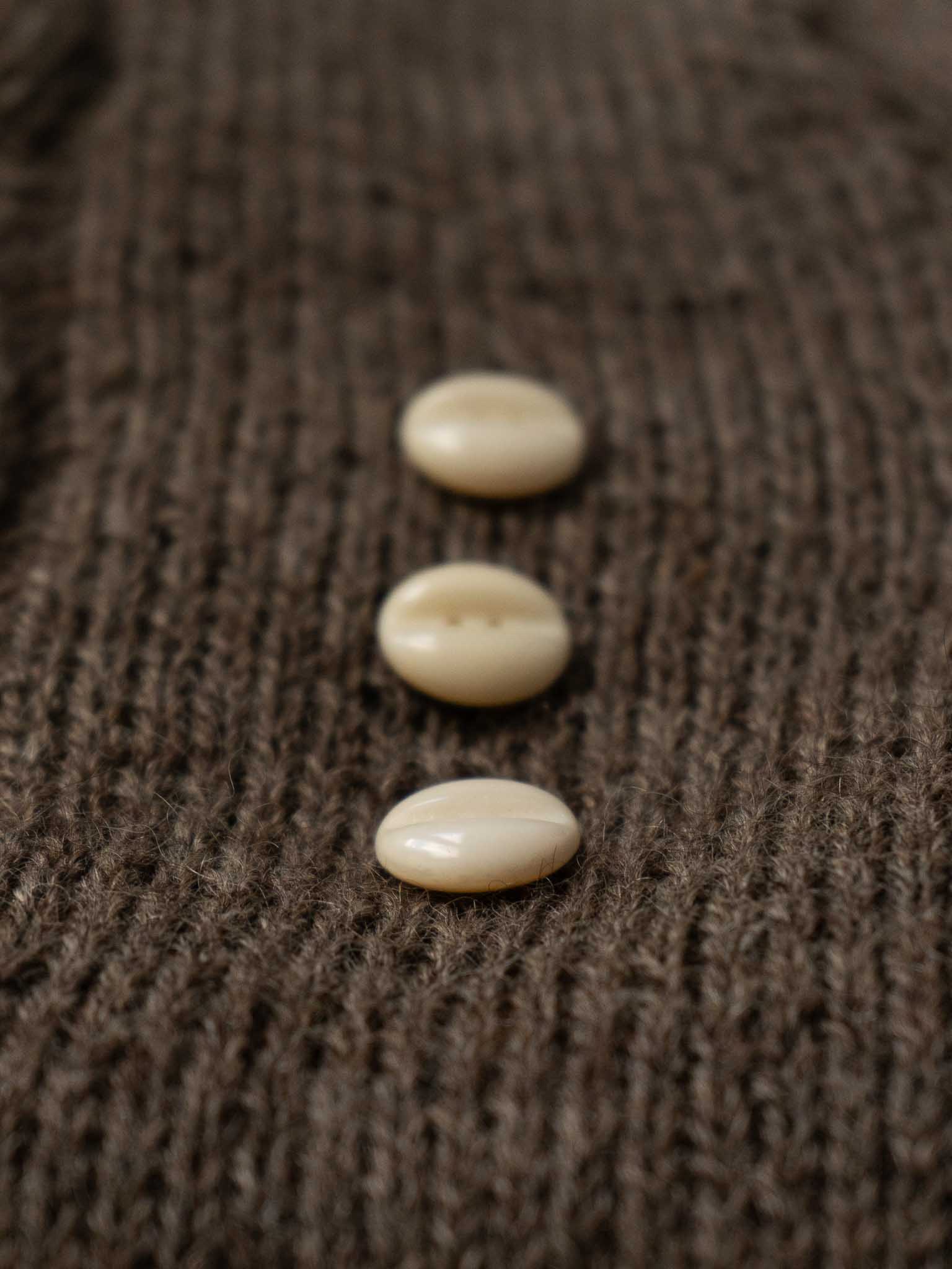 Dogwood <br/><small>Vintage Glass Button</small>