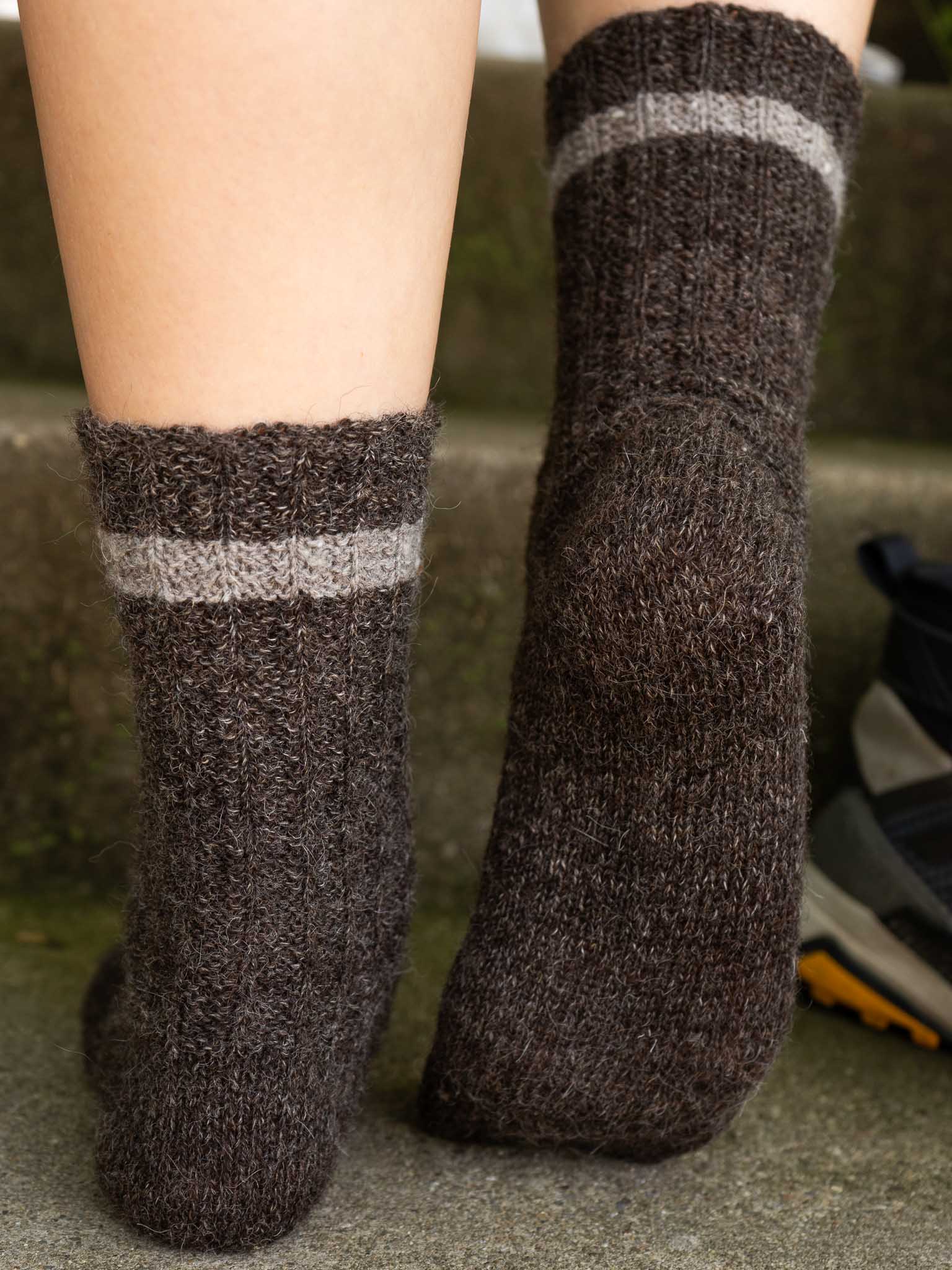 Easy Hiker<br/><small>sock knitting pattern</small>