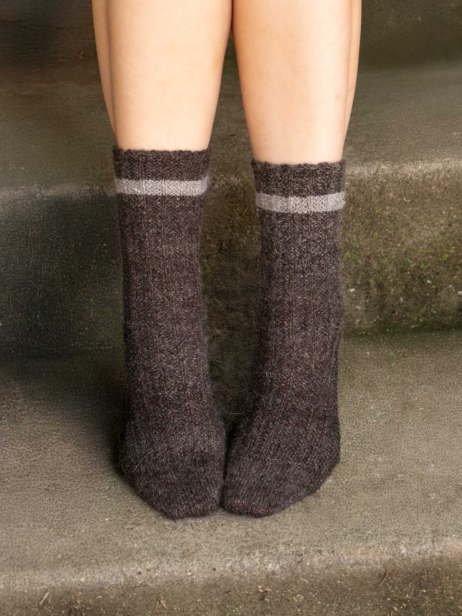 Easy Hiker<br/><small>sock knitting pattern</small>
