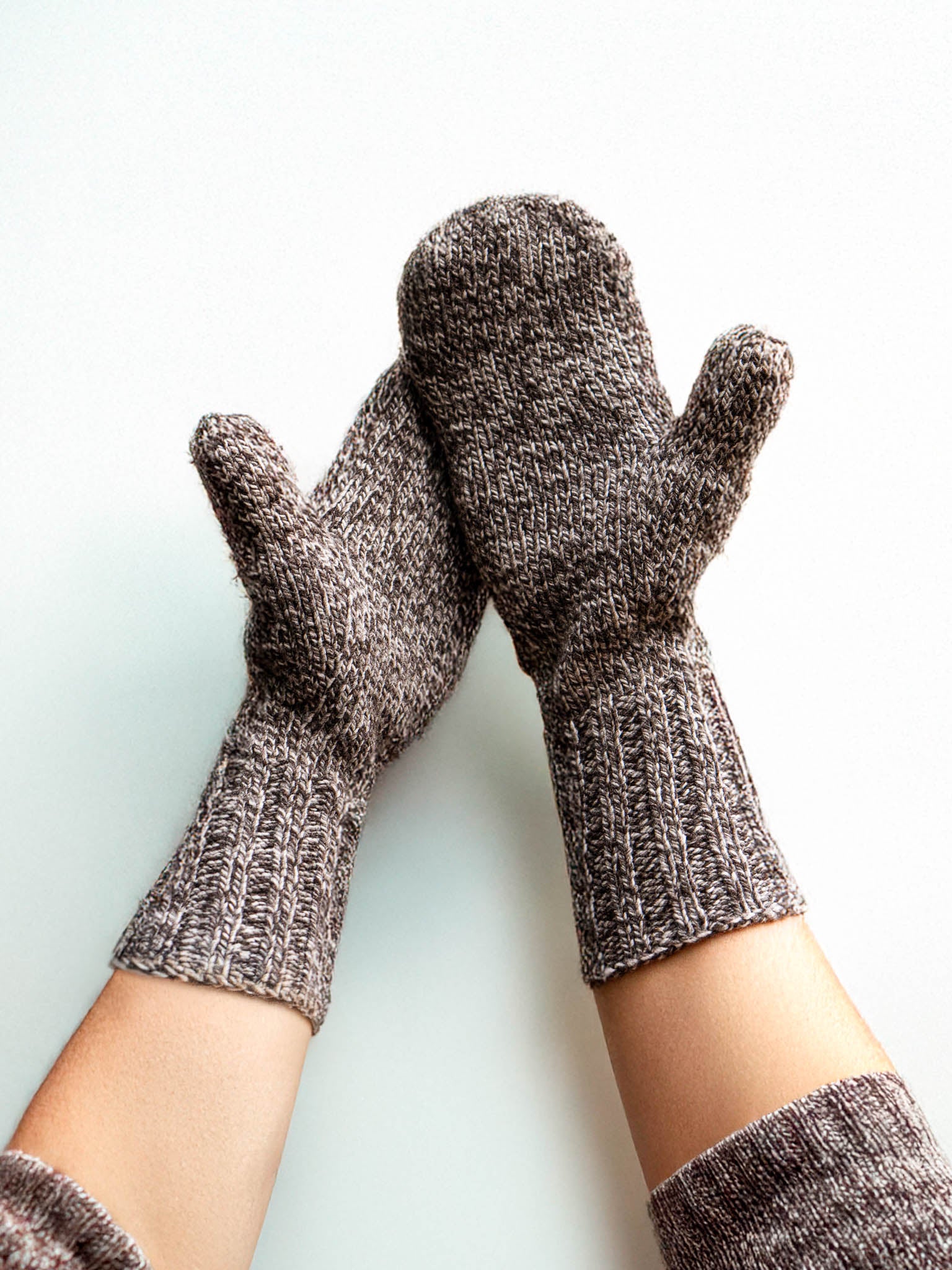 Everybody's Mittens <br/><small>accessory knitting pattern</small>