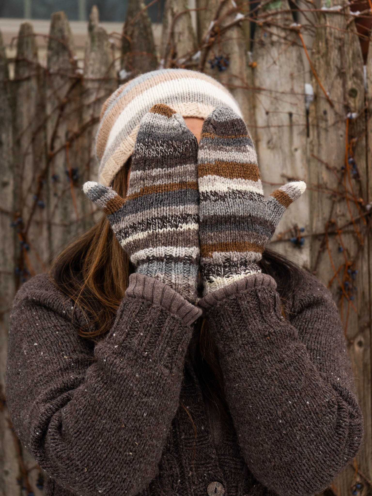 Everybody's Mittens <br/><small>accessory knitting pattern</small>