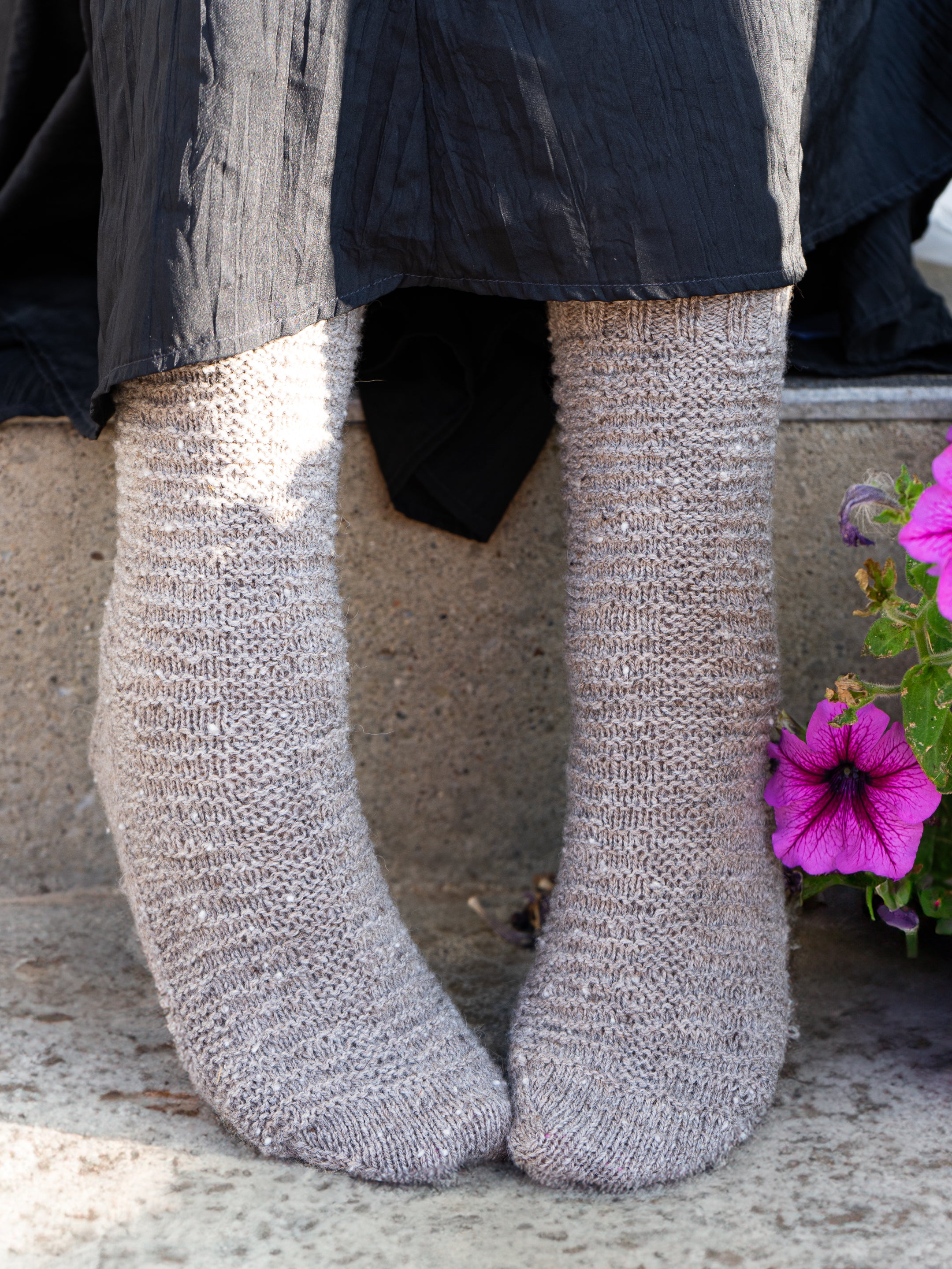 Grille socks <br/><small>knitting pattern</small>