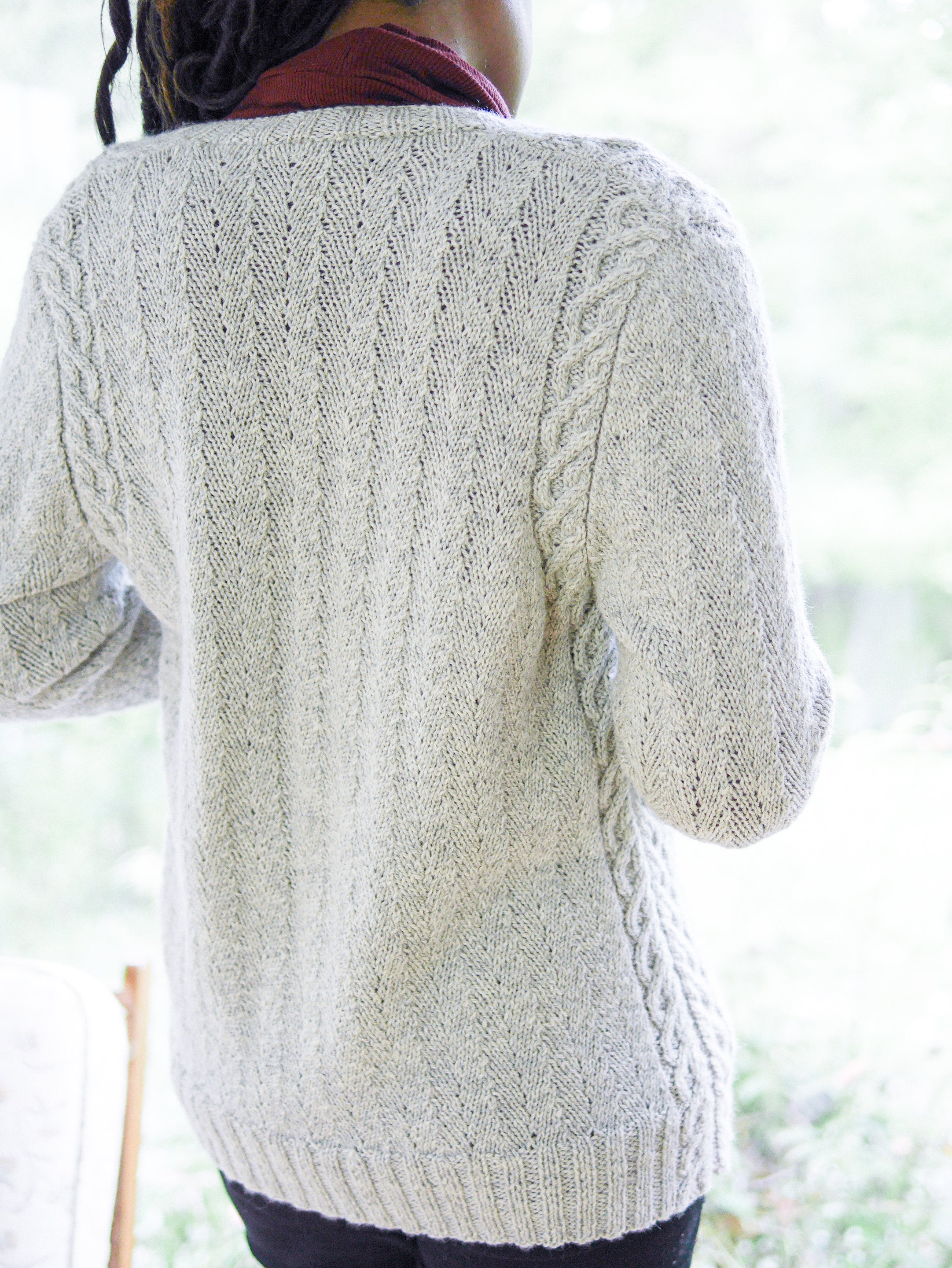 Herringweave<br/><small>Cardigan/Pullover knitting pattern</small>