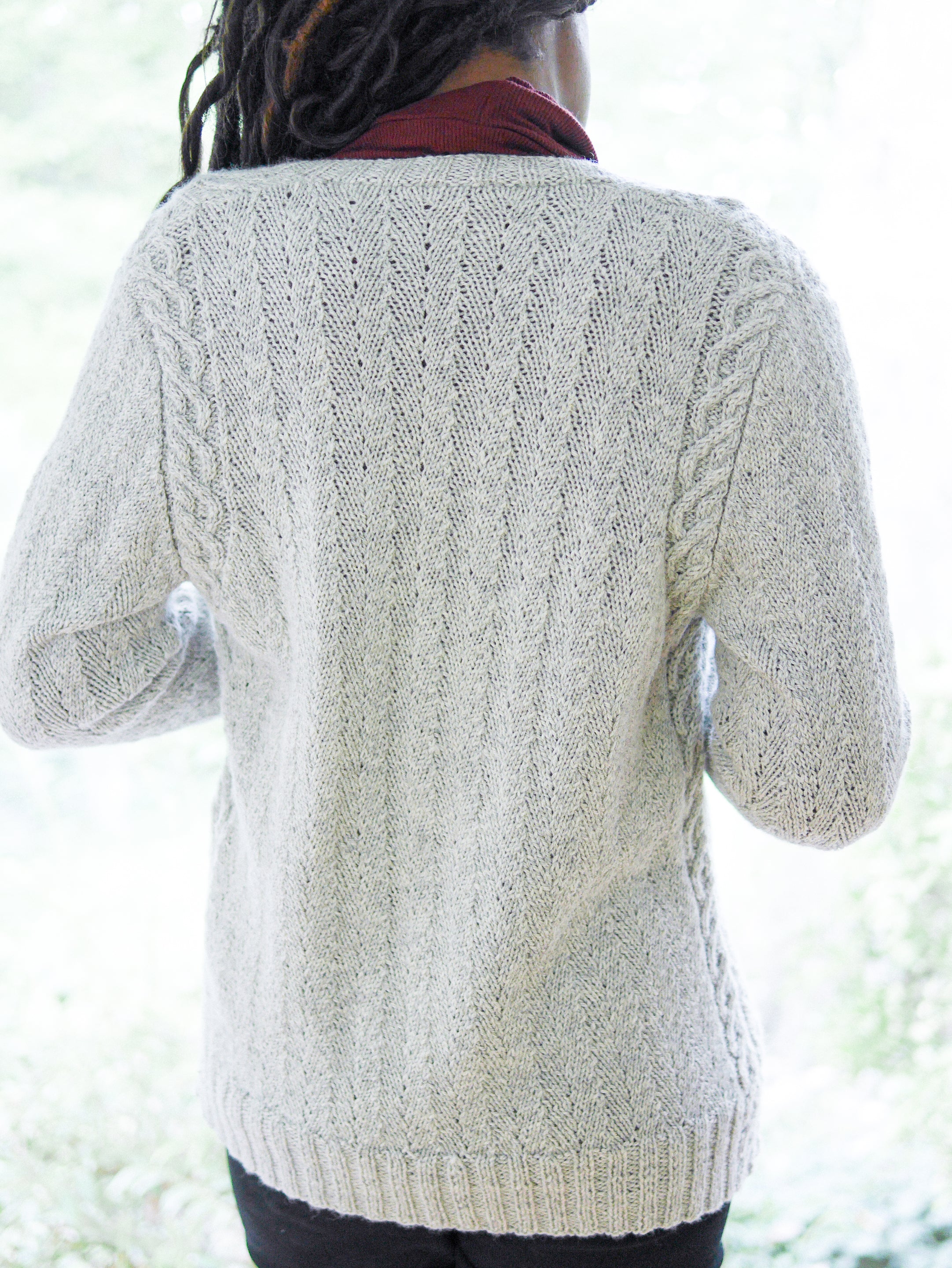 Herringweave<br/><small>Cardigan/Pullover knitting pattern</small>