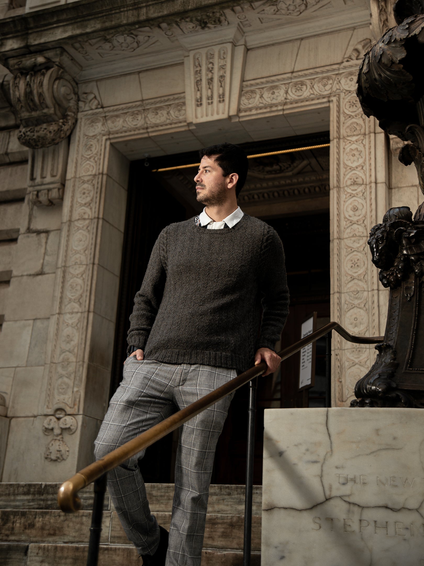 Herringweave<br/><small>Cardigan/Pullover knitting pattern</small>