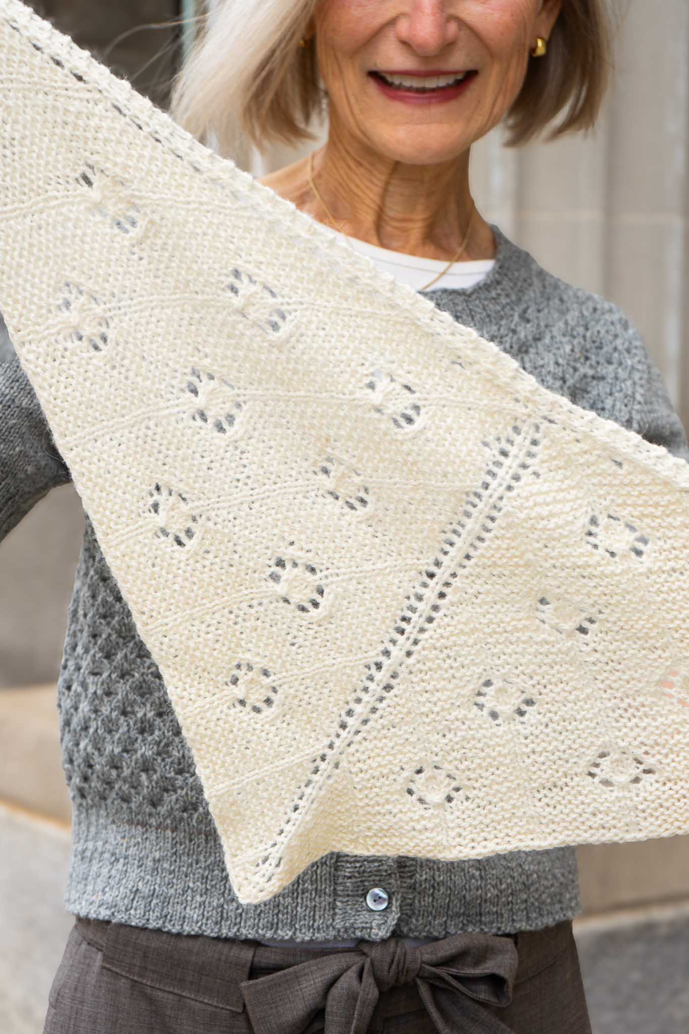 His Silk Kerchief <br/><small>knitting pattern</small>