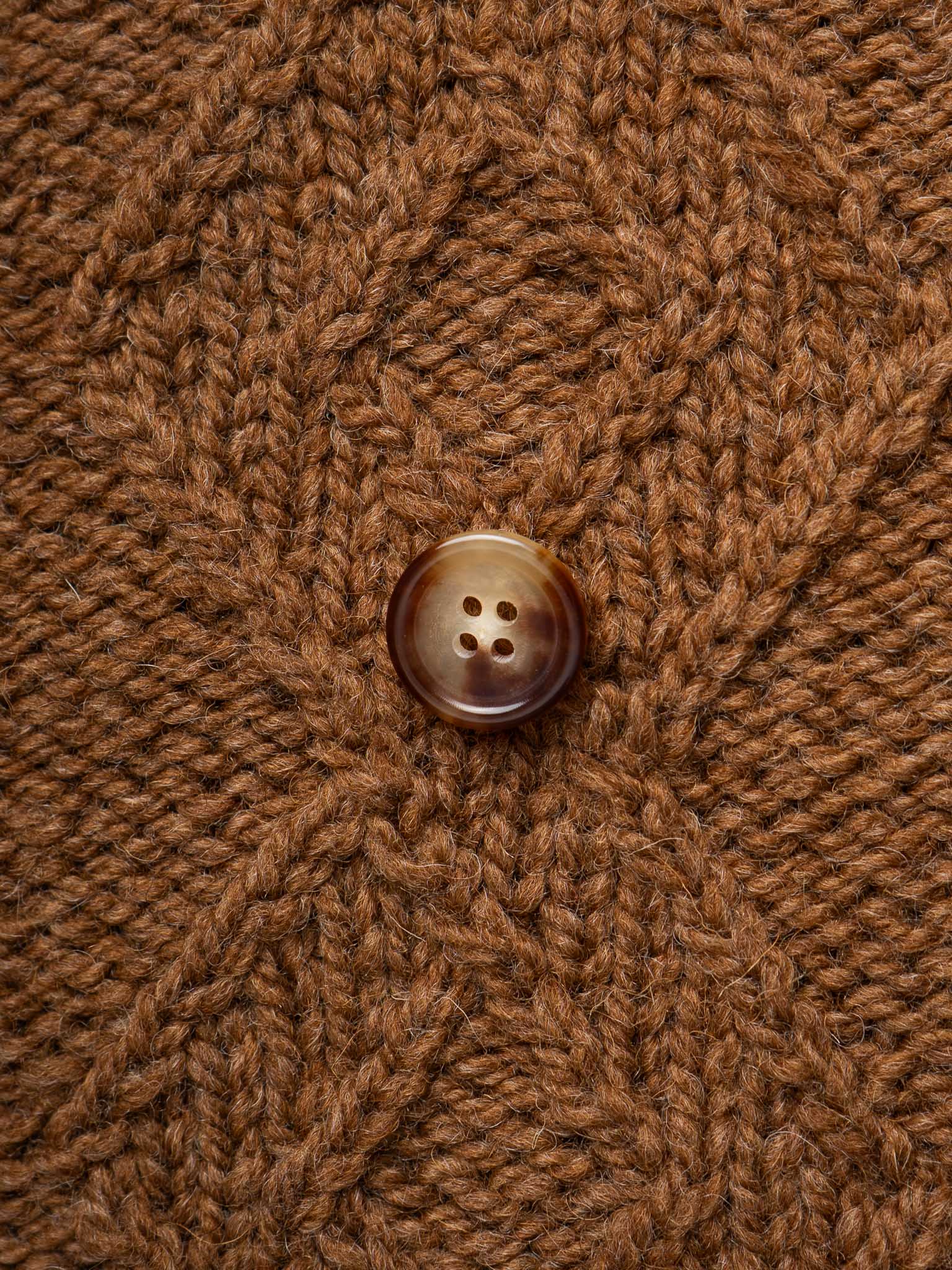 Ivy <br/><small> 18mm Horn Button</small>