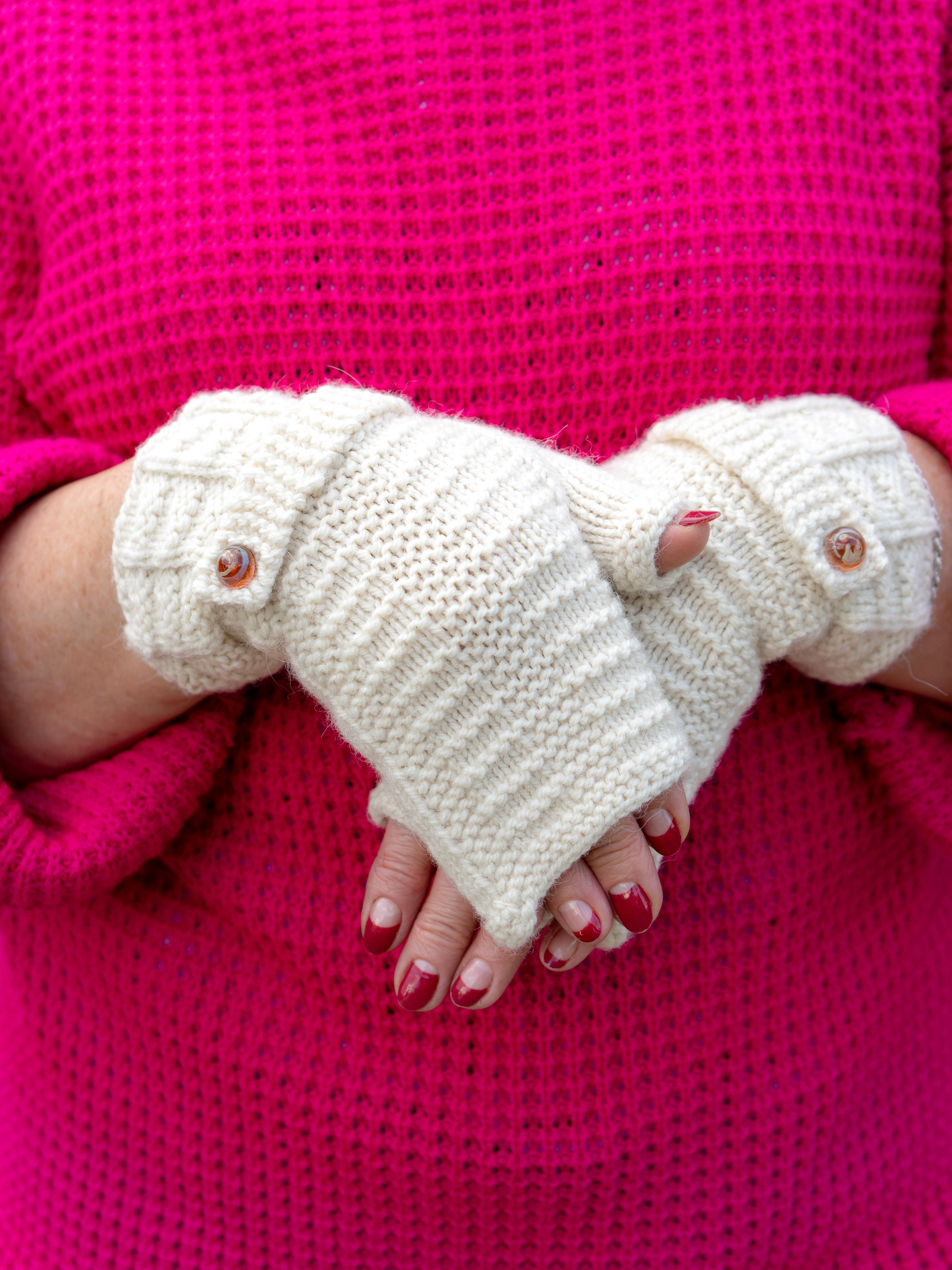 Kiltie Cowl and Mitts <br/><small>knitting pattern</small>