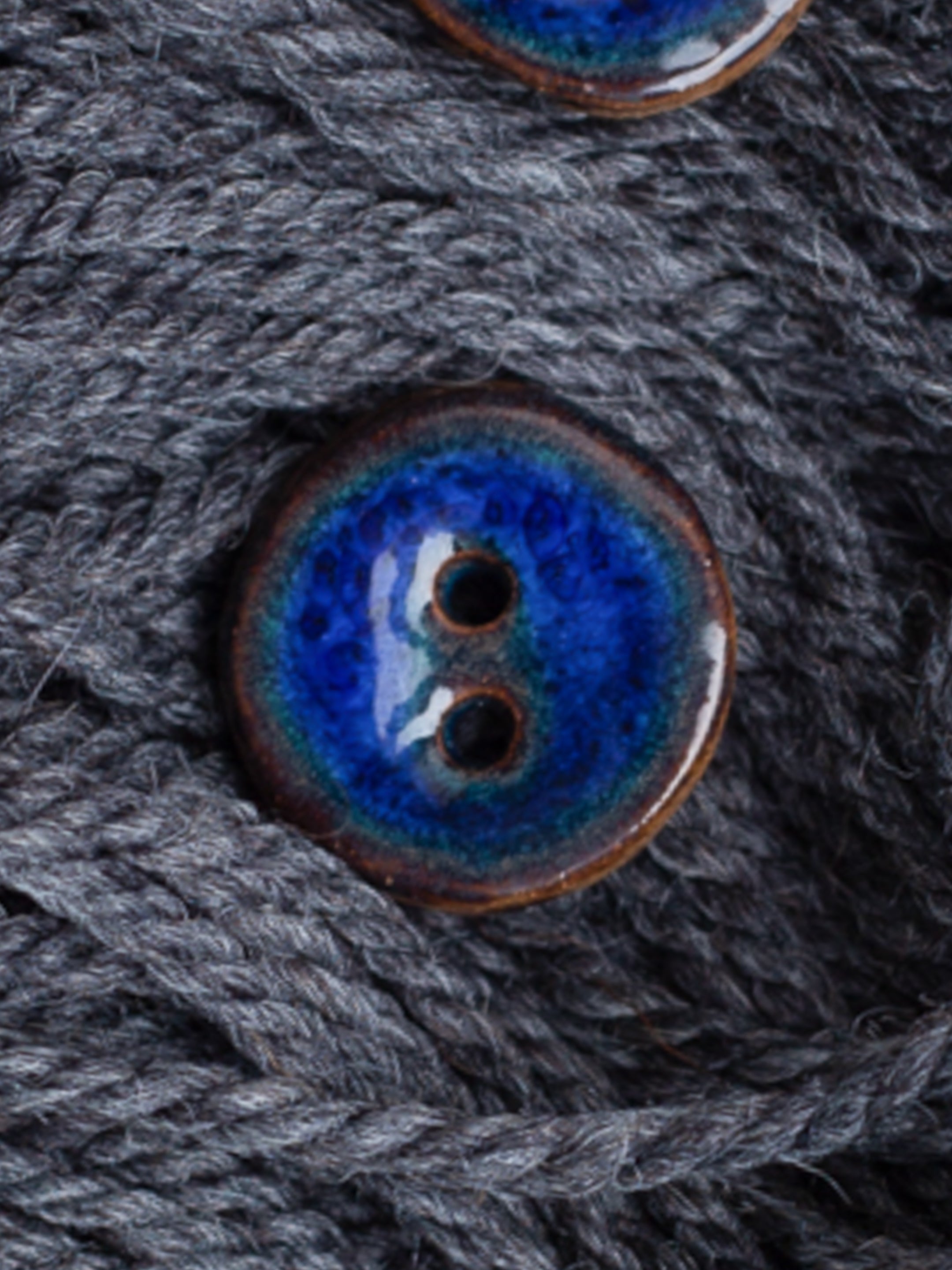 Blue Surf <br/><small>23mm Ceramic Linda's Button</small>