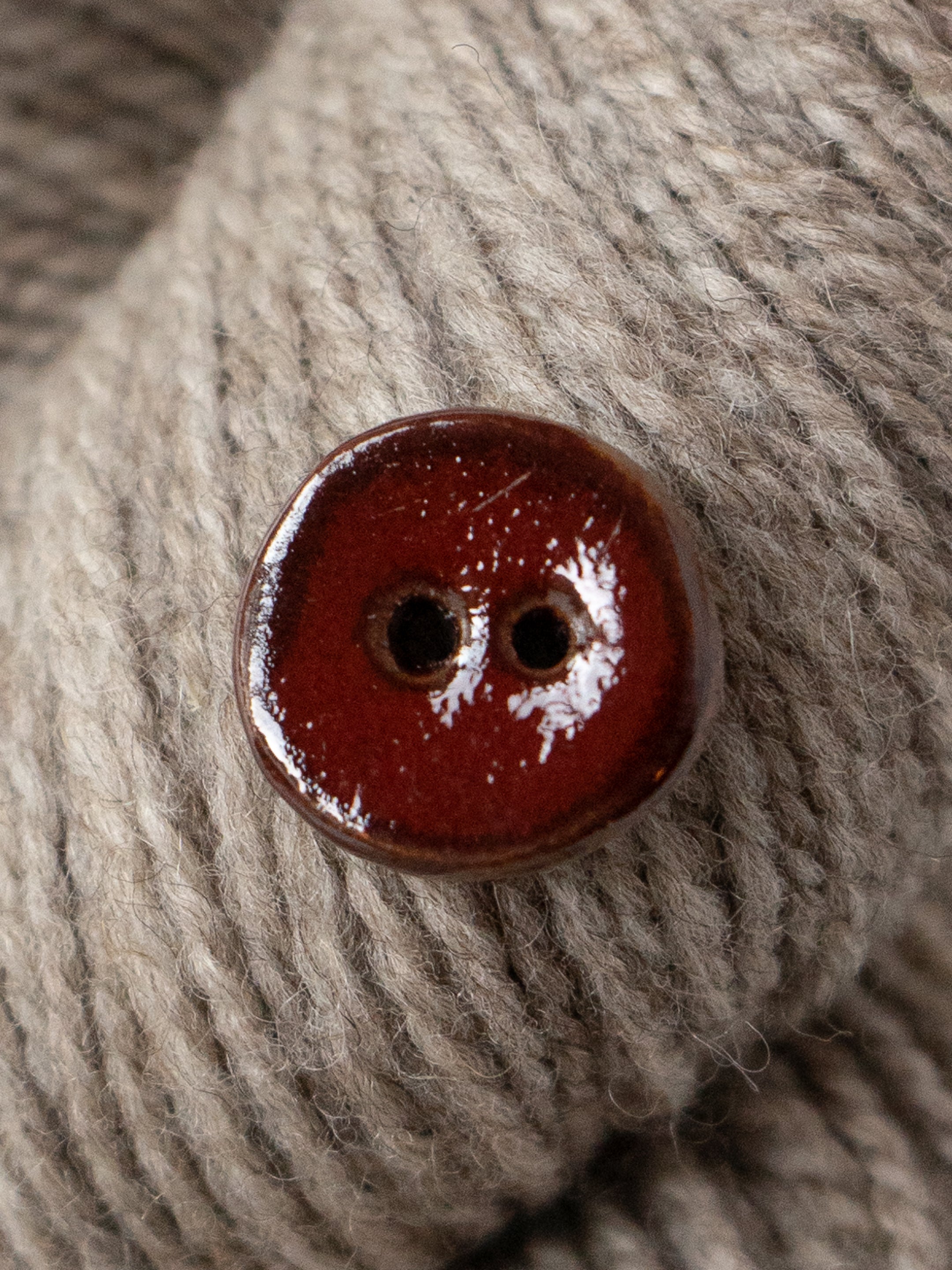 Red Brick <br/><small>23mm Ceramic Linda's Button</small>