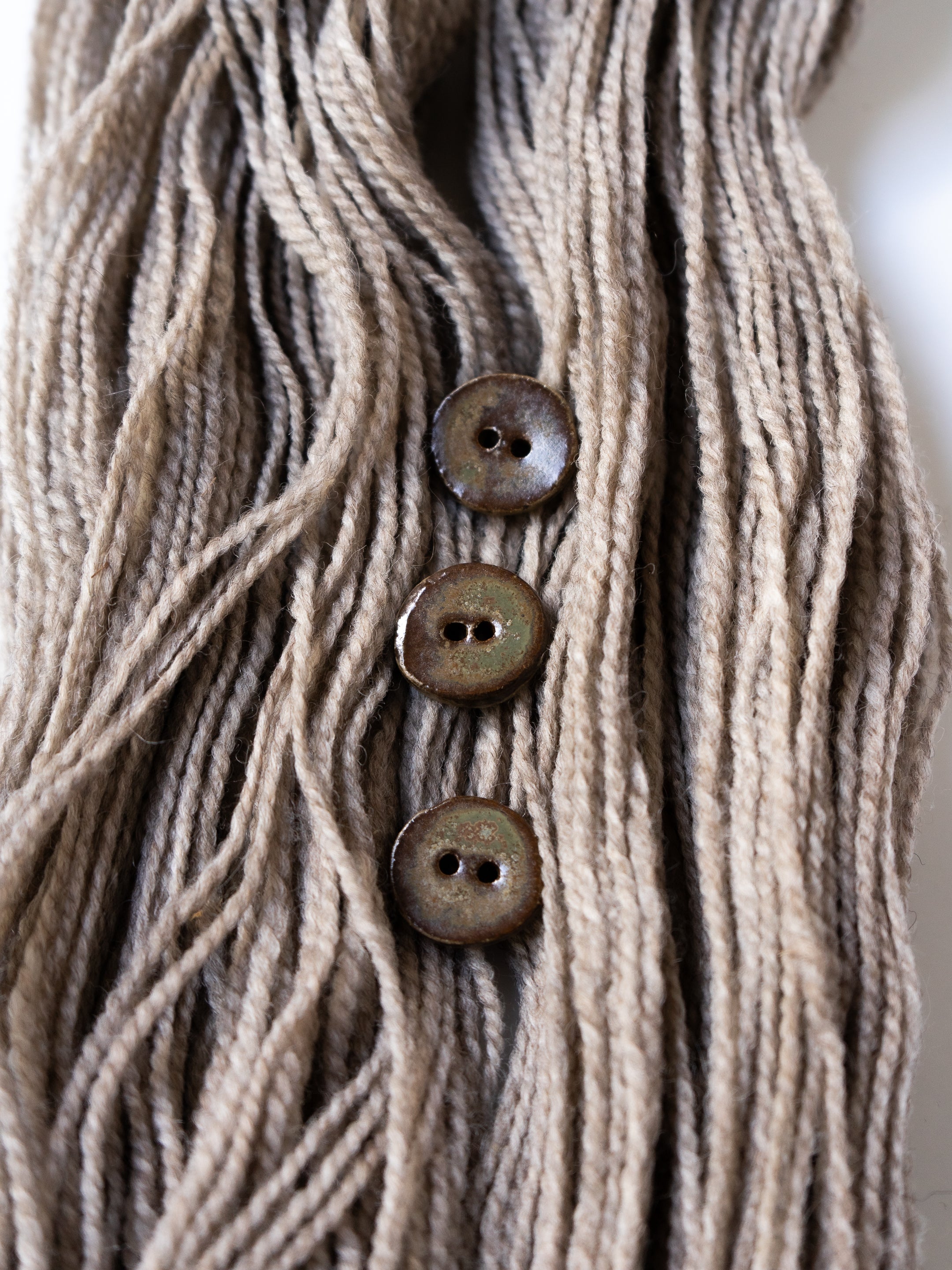 Stone <br/><small>23mm Ceramic Linda's Button</small>