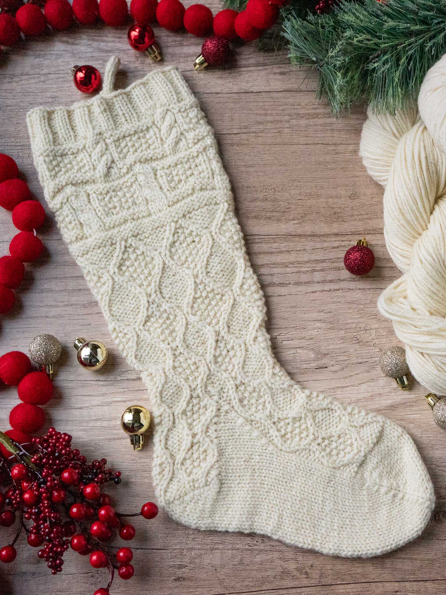 Los Angeles Stocking <br/><small>home decor knitting pattern</small>