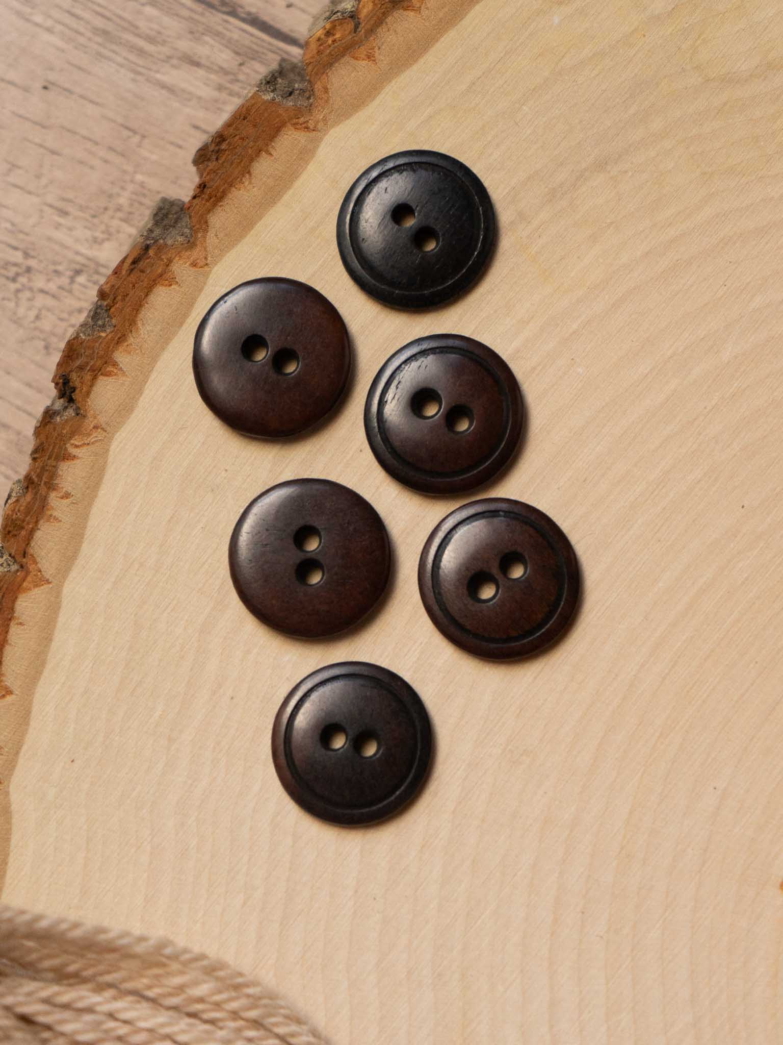 Midnight <br/><small>Wooden Button</small>