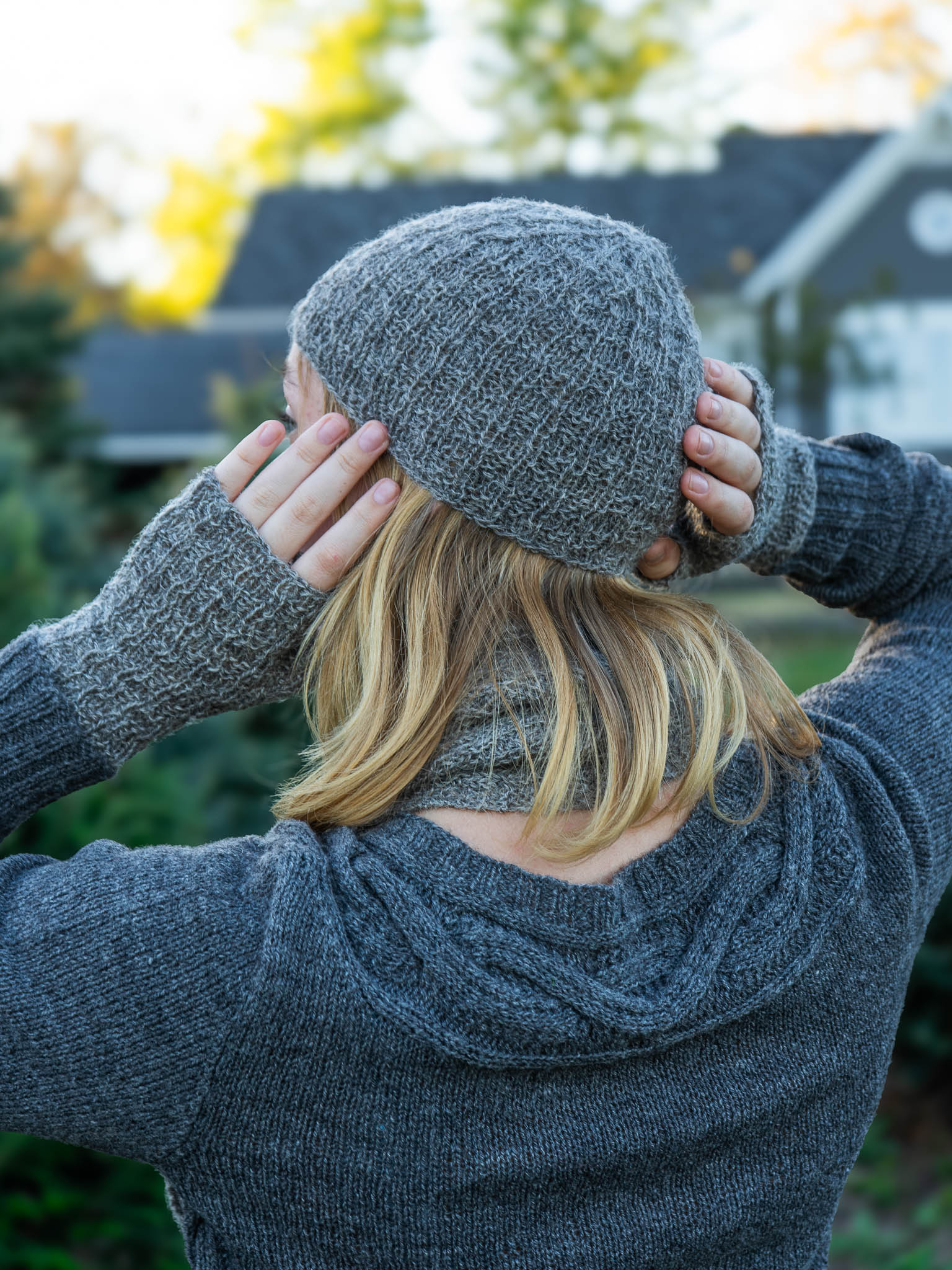 Paris-Roubaix Mitts, Hat, and Scarf <br/><small>knitting pattern</small>