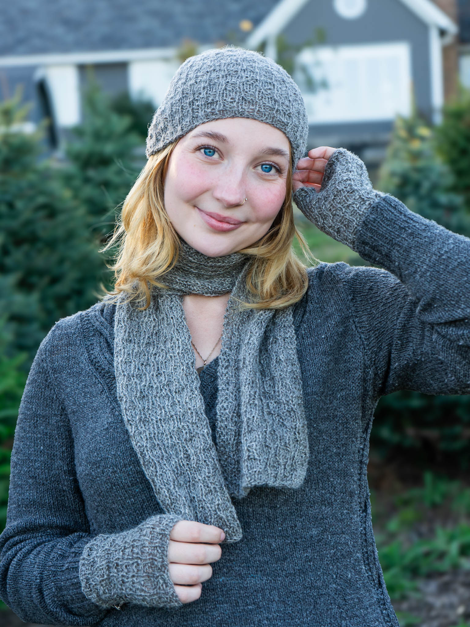 Paris-Roubaix Mitts, Hat, and Scarf <br/><small>knitting pattern</small>