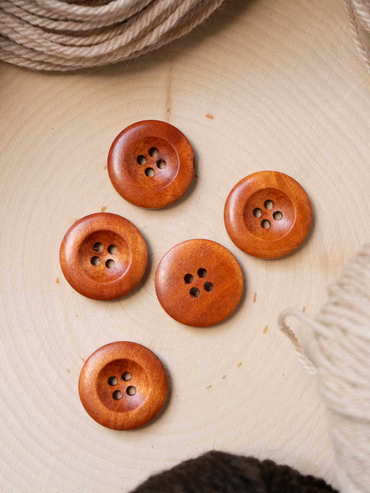 "Redwood" <br/><small>Wooden Button</small>