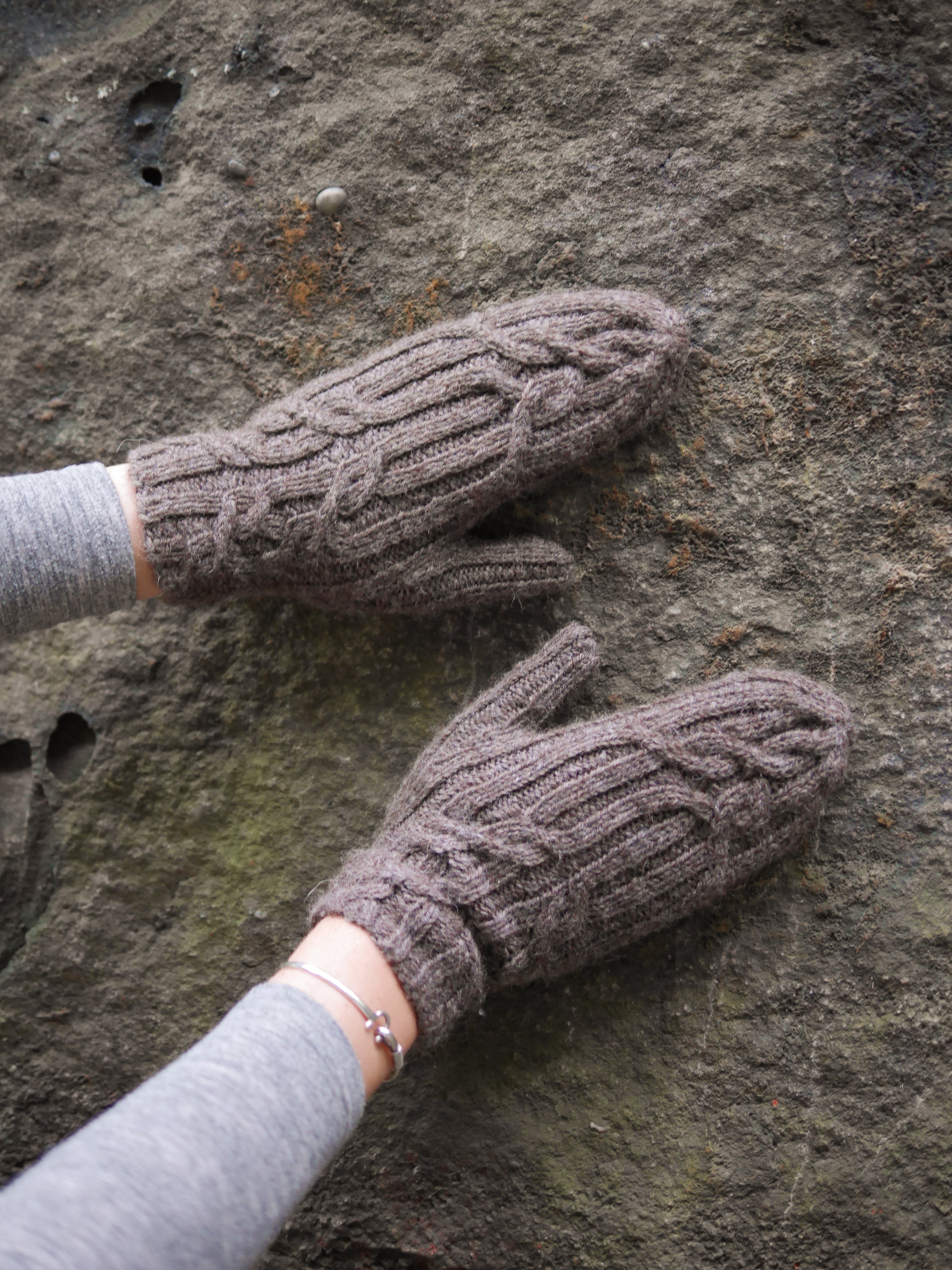 Snowplough Mittens