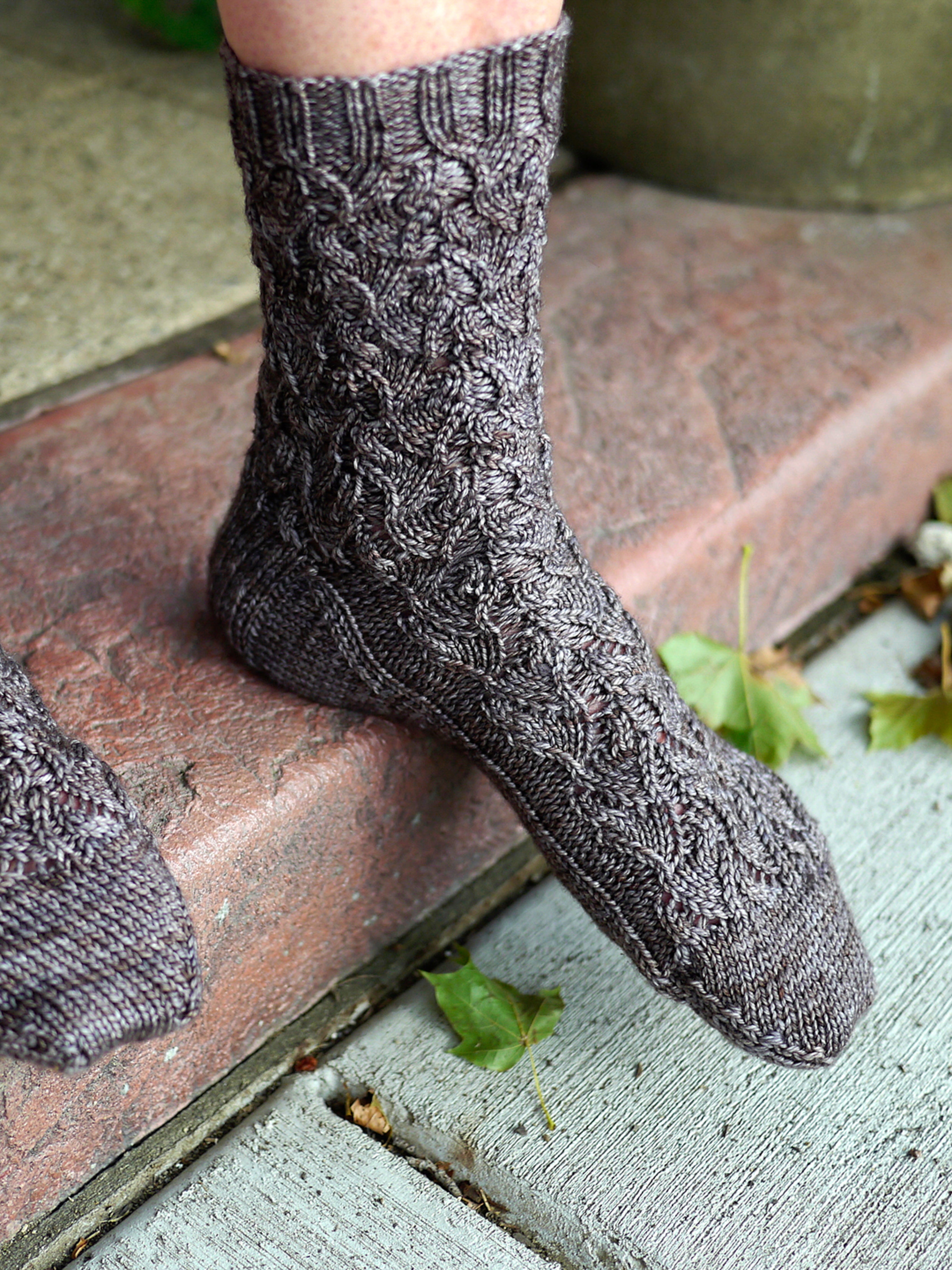 Sparrow Dance socks <br/><small>knitting pattern</small>