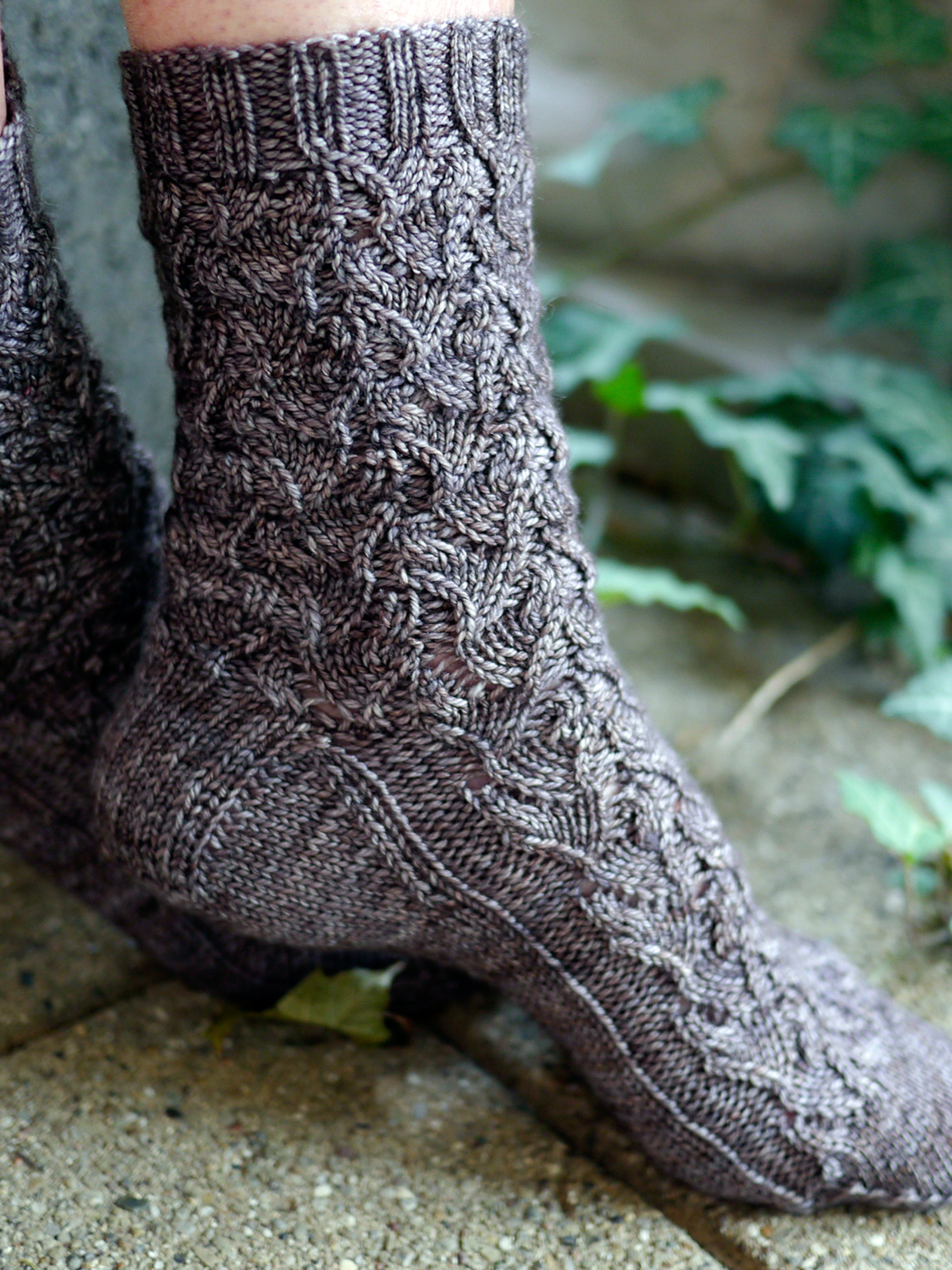 Sparrow Dance socks <br/><small>knitting pattern</small>