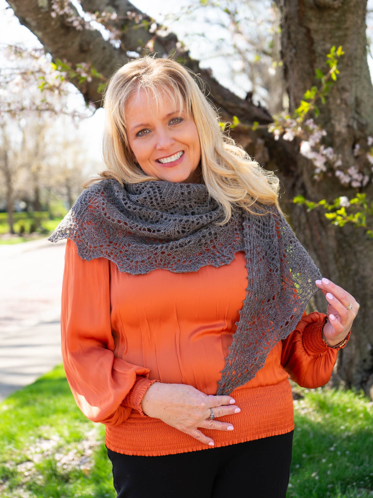 Squall <br/><small> Shawl knitting pattern</small>