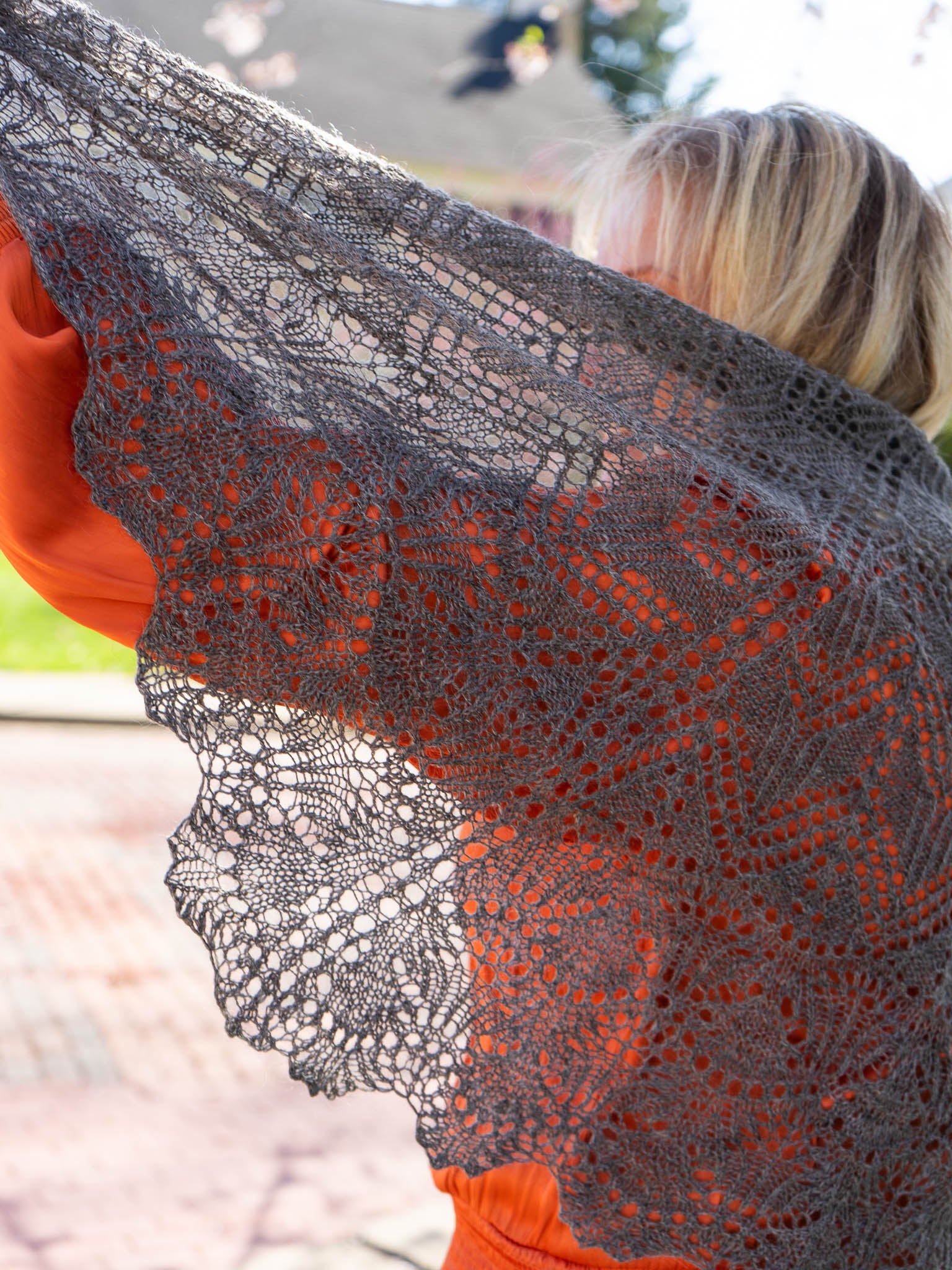 Squall <br/><small> Shawl knitting pattern</small>