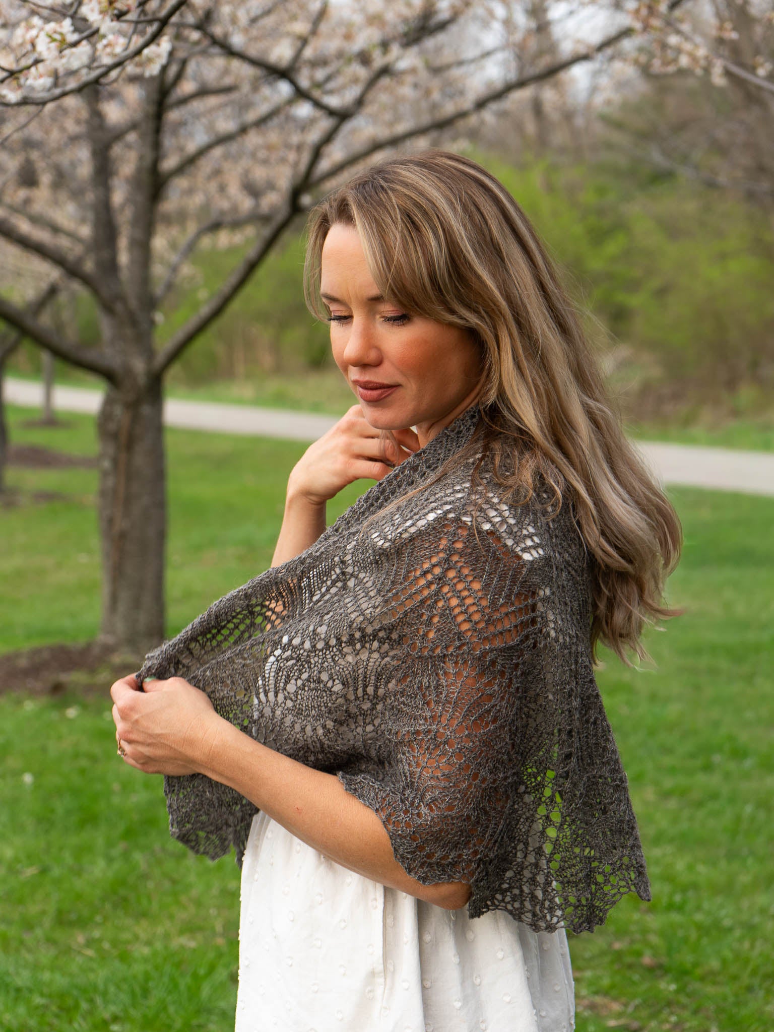 Squall <br/><small> Shawl knitting pattern</small>