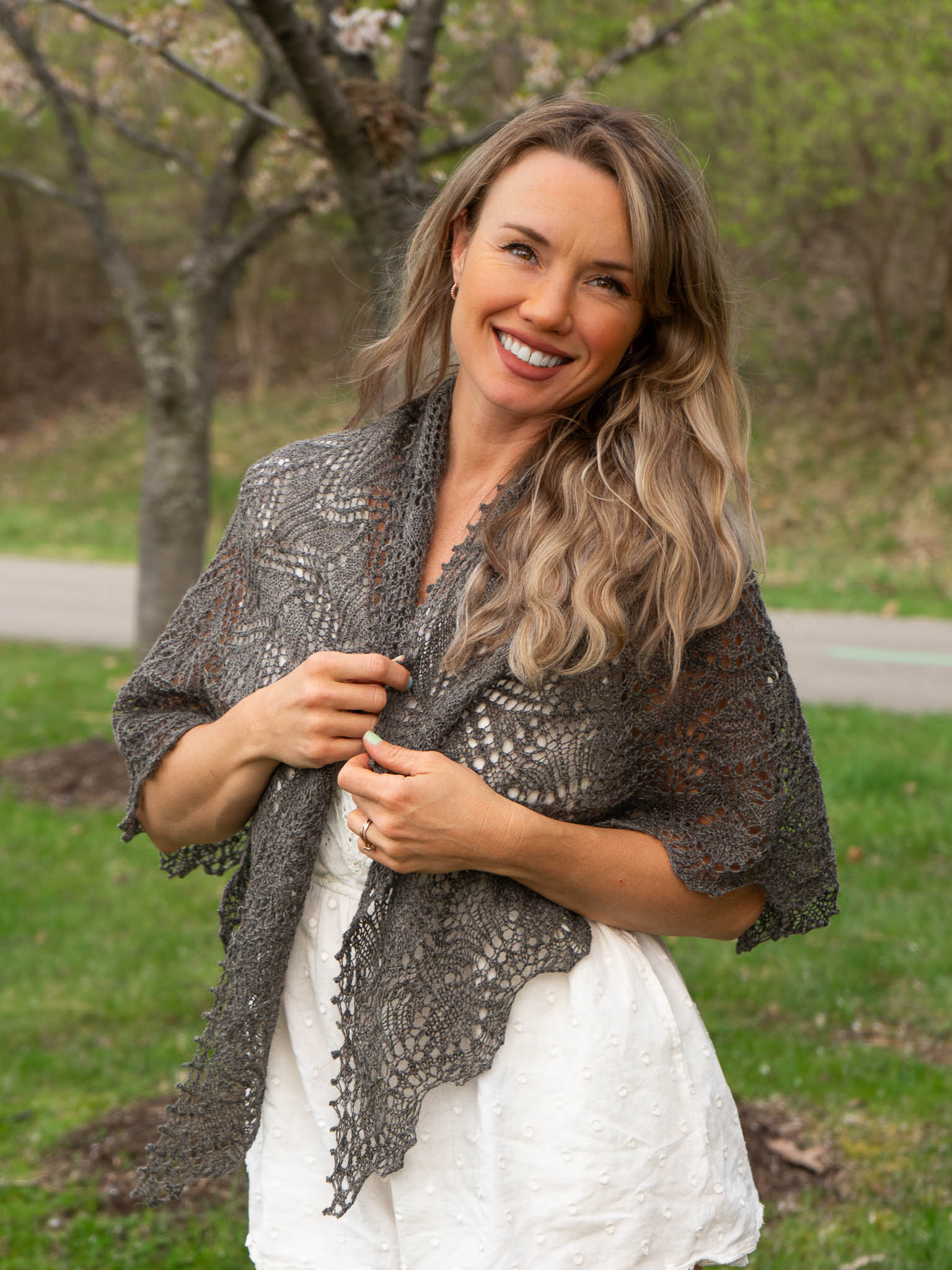 Squall <br/><small> Shawl knitting pattern</small>