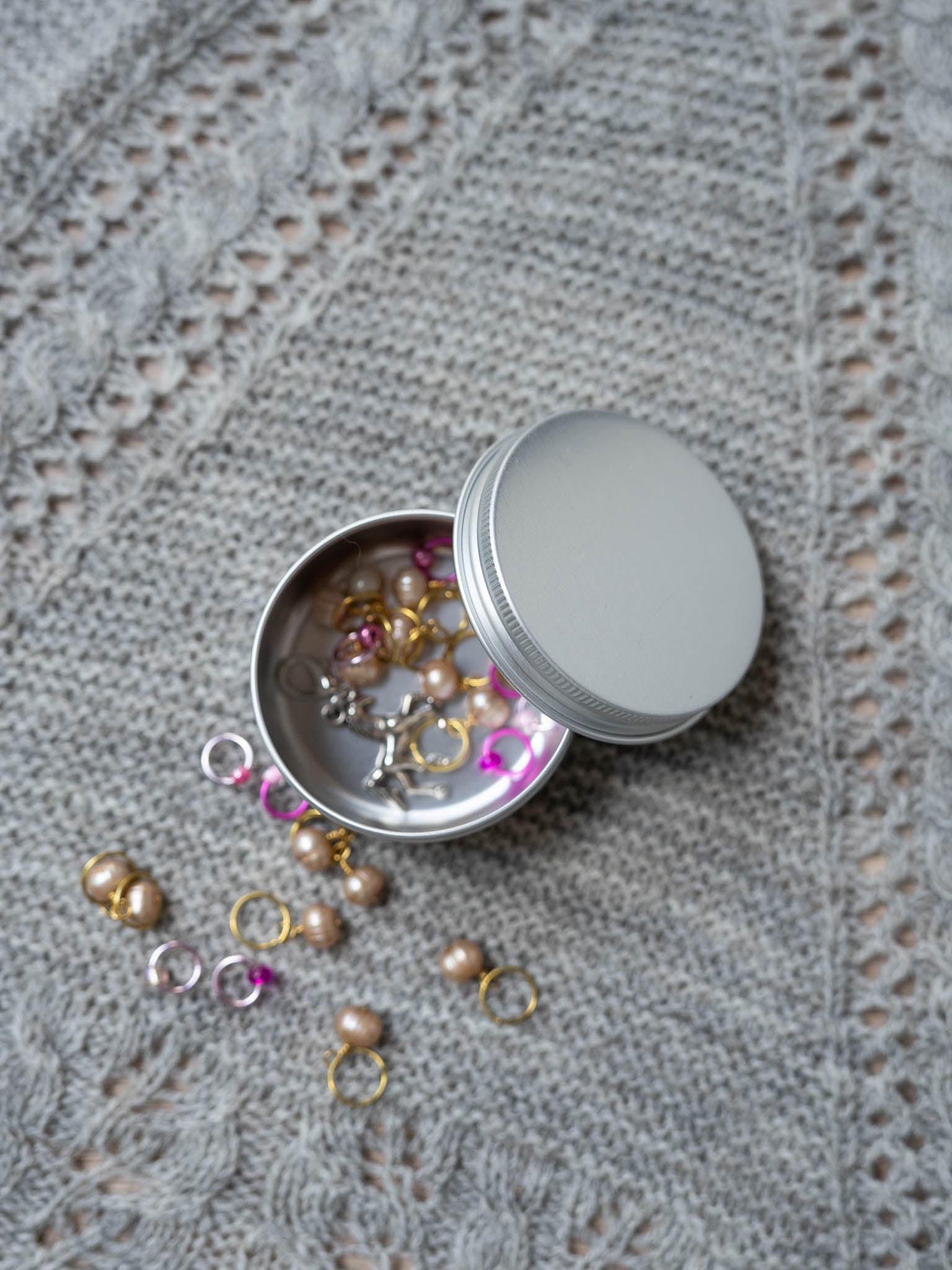 Tin Storage Box for Stitch Markers – Small Metal Organizer for Knitting Notions
