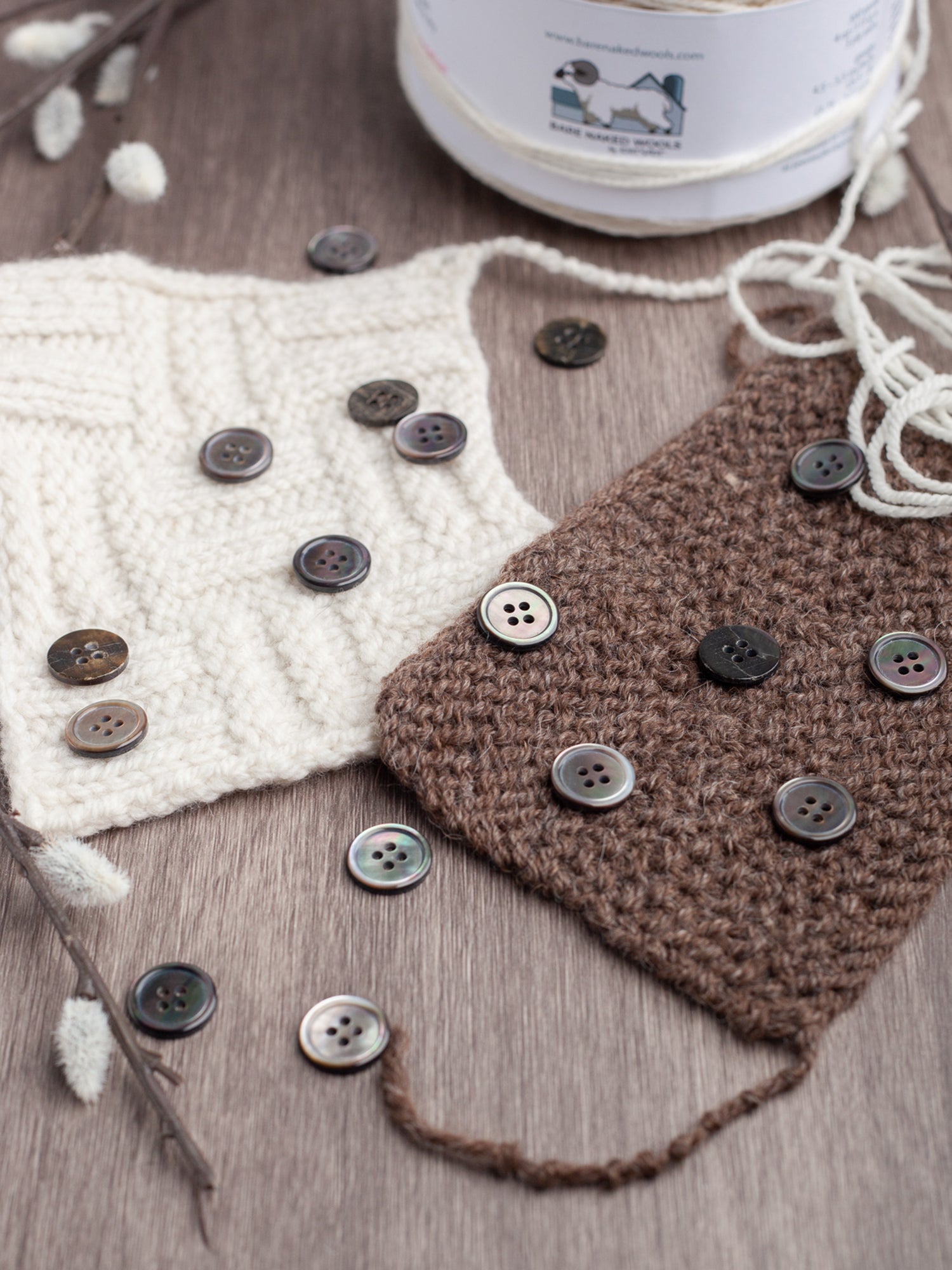 Arie <br/><small>15mm Iridescent shell Button Set</small>