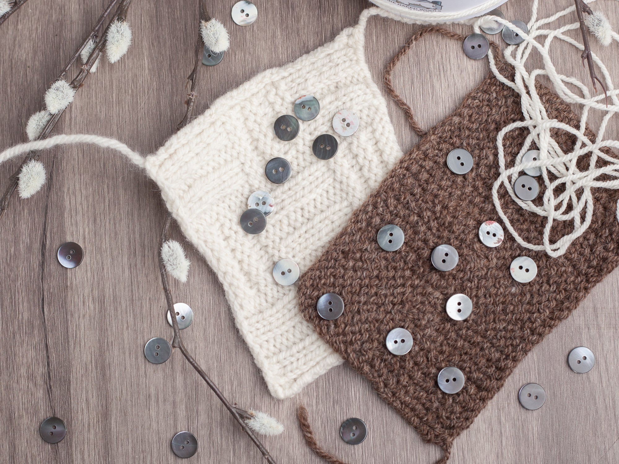 Margit <br/><small>12mm Mother of Pearl Button Set</small>