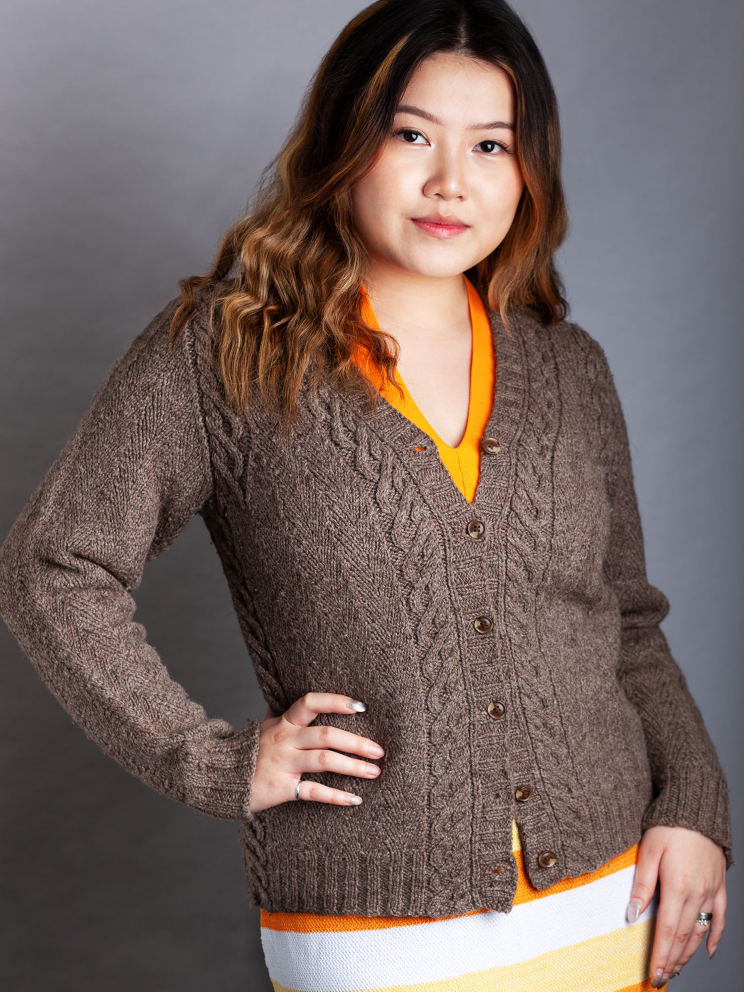 Herringweave<br/><small>Cardigan/Pullover knitting pattern</small>