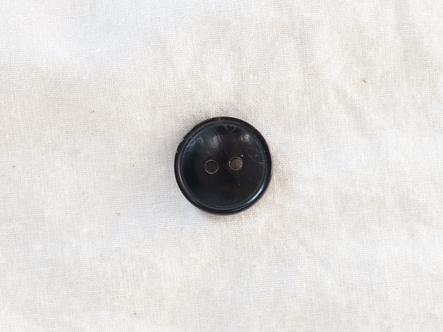Jordan <br/><small>18mm Buffalo Horn Button</small>