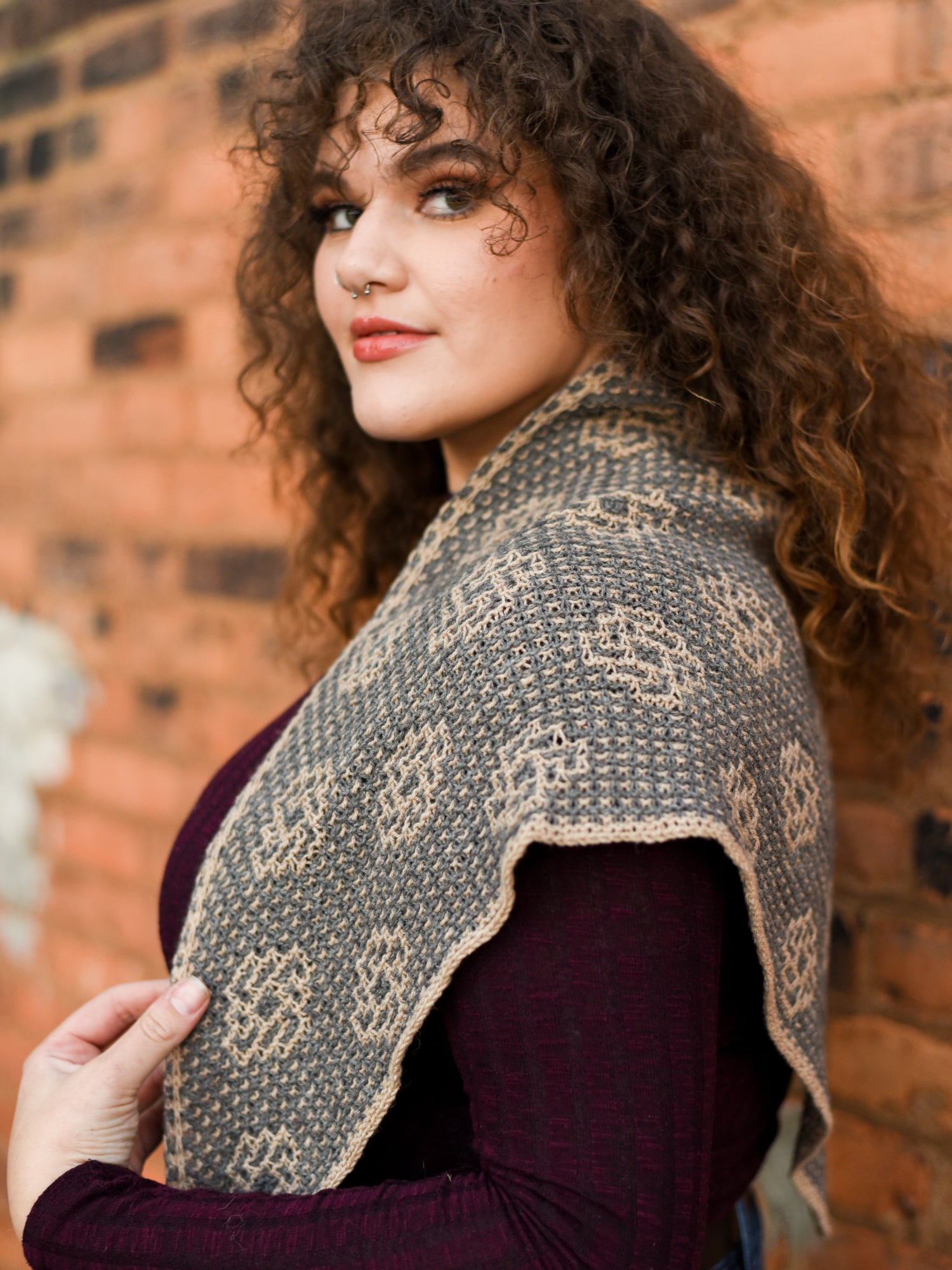 Dreams in Poppies Triangle shawl <br/><small>knitting pattern</small>