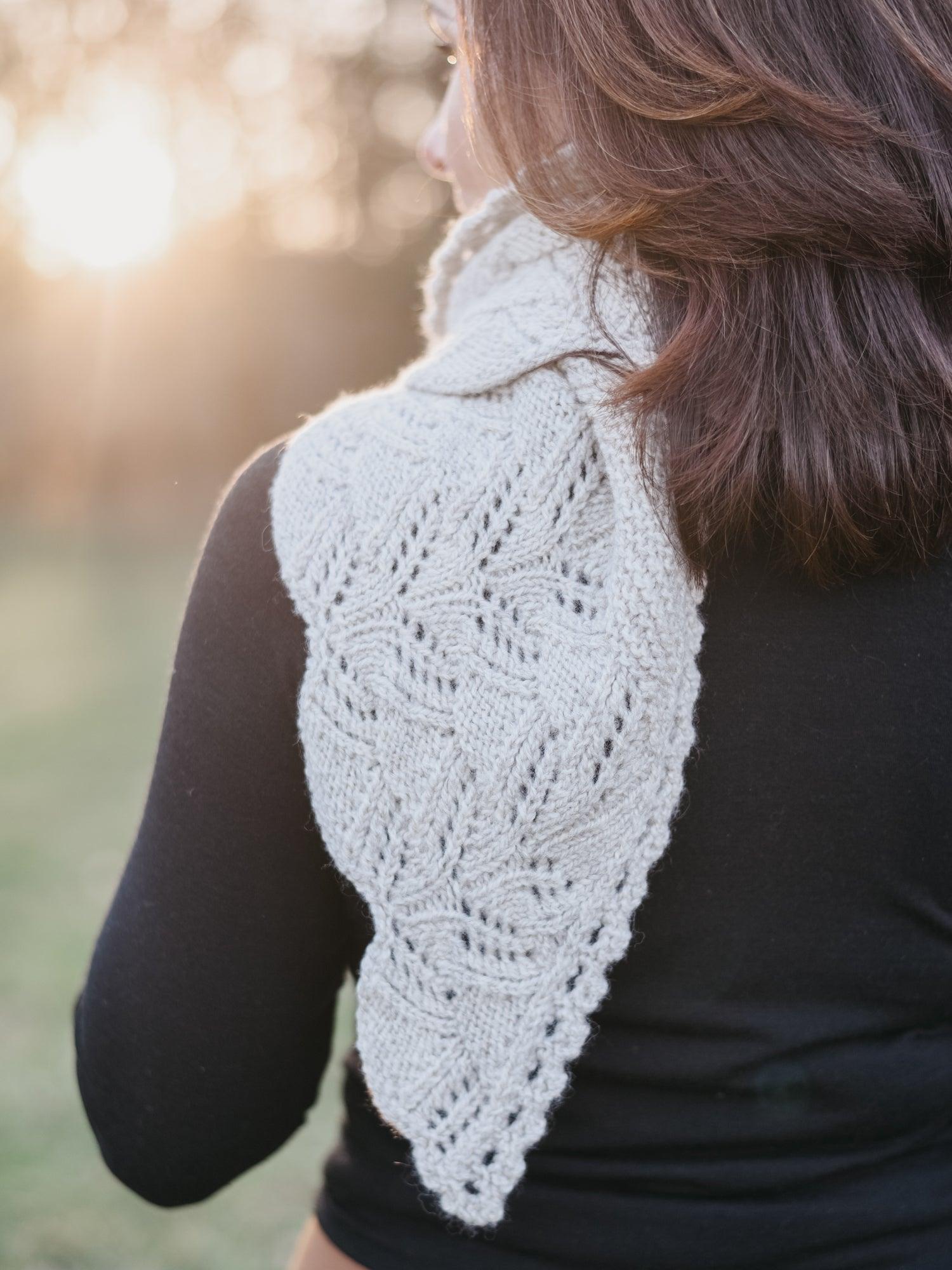 Les Abeilles Shawl <br/><small>knitting pattern</small>