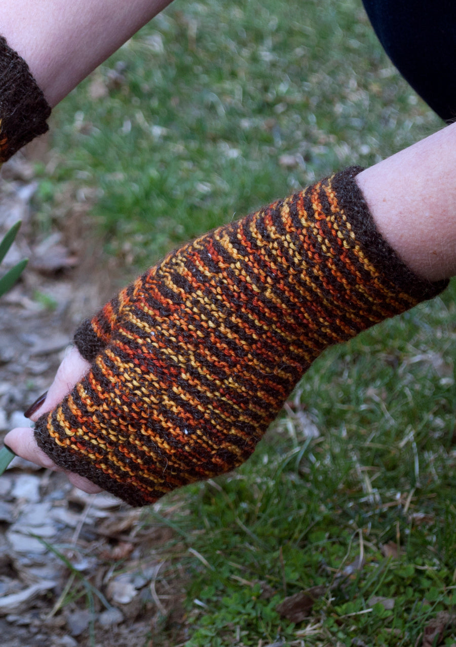 Sweet Tweed Mitts <br/><small>knitting pattern</small>