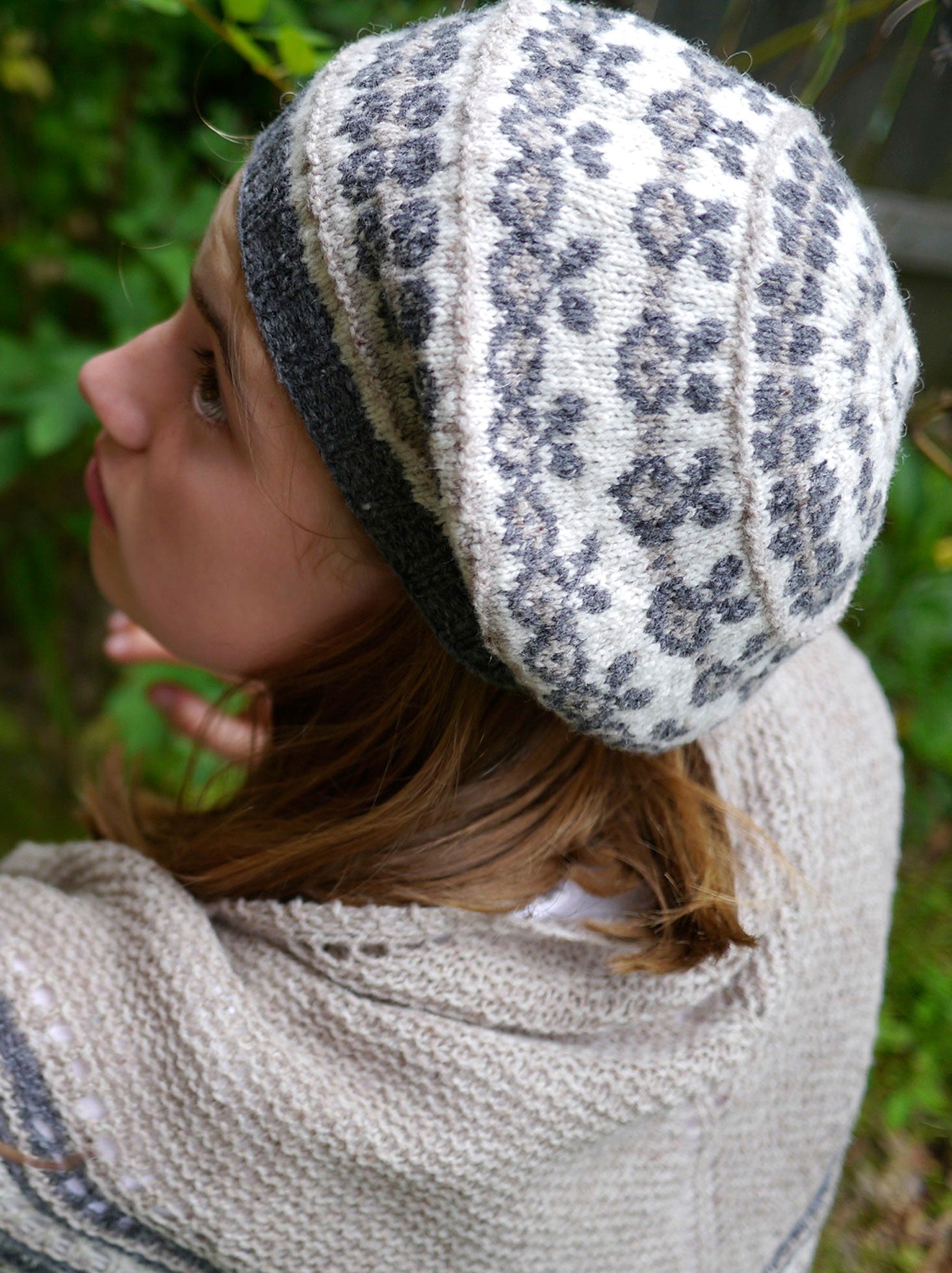 Apples in Clover Tam <br/><small>knitting pattern</small>