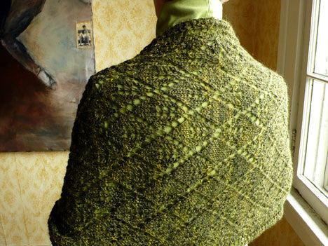 Boxleaf Wrap <br/><small>knitting pattern</small>